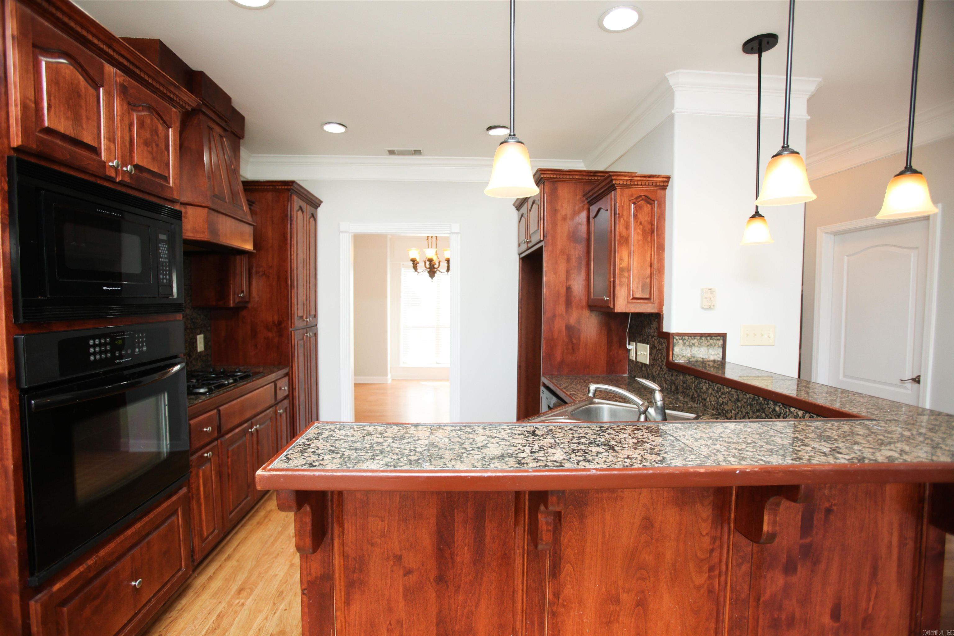 Club Cove - Residential Lease