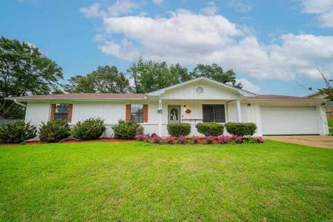 Photo of 3027 Huron Street, Camden, AR 71701 (MLS # 26024353)