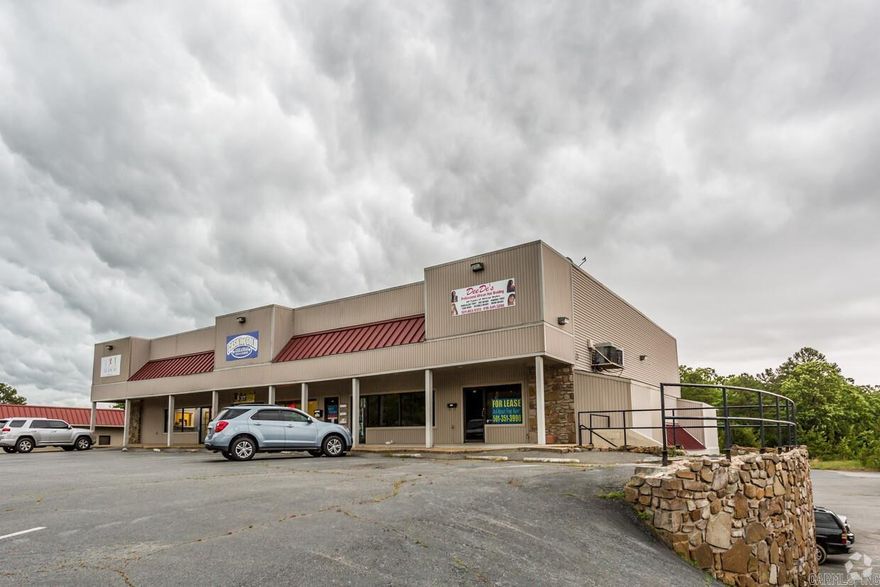 Fabulous Opportunity to own a Large office building in Maumelle! Around 12,000+/- Sq feet in a really GREAT location! 8 spaces, great set up!