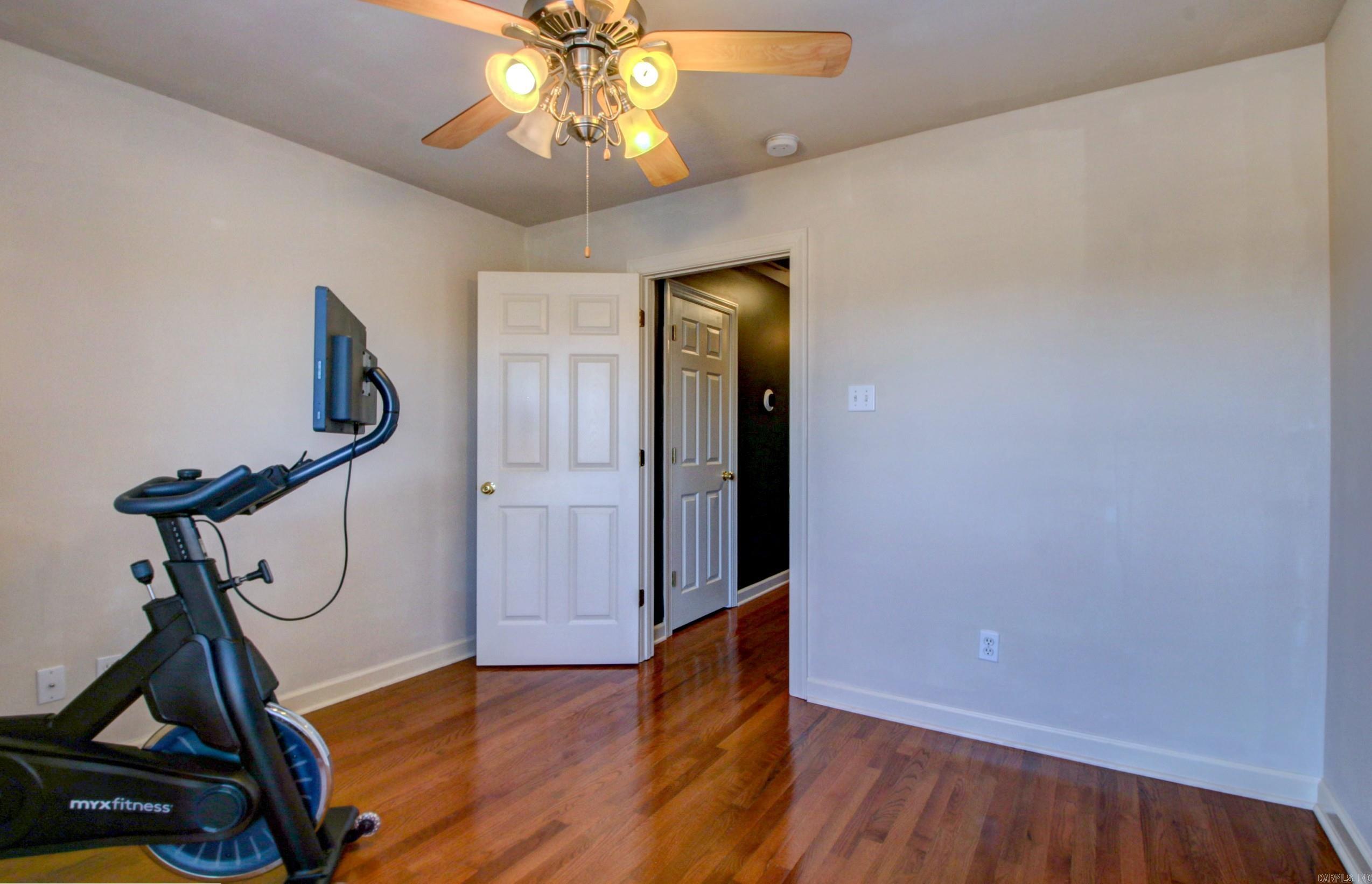 COUNTRY CLUB OF ARK THE - Residential