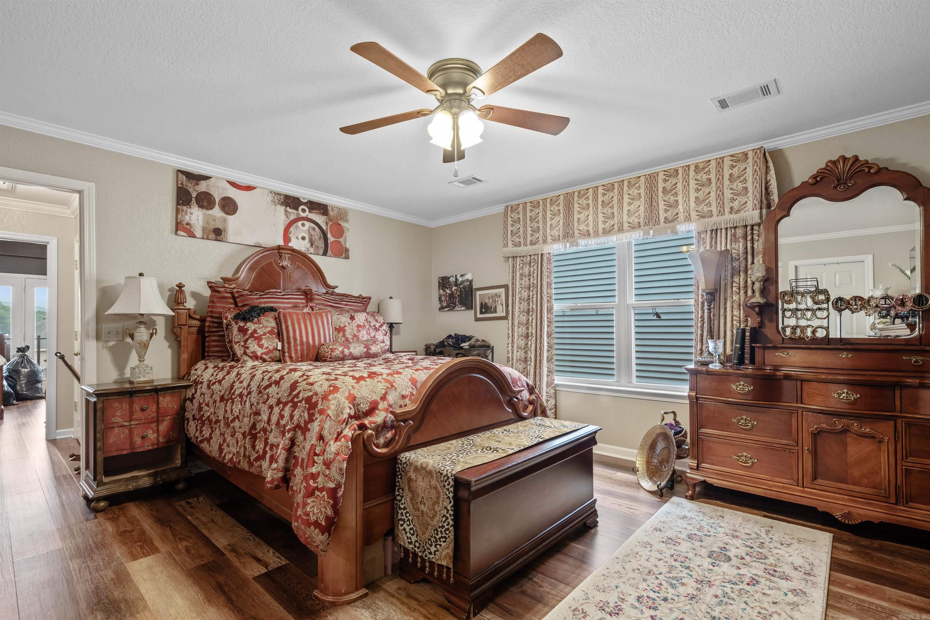 MAJESTIC LAKE VILLAGE TOWNHOMES - Residential