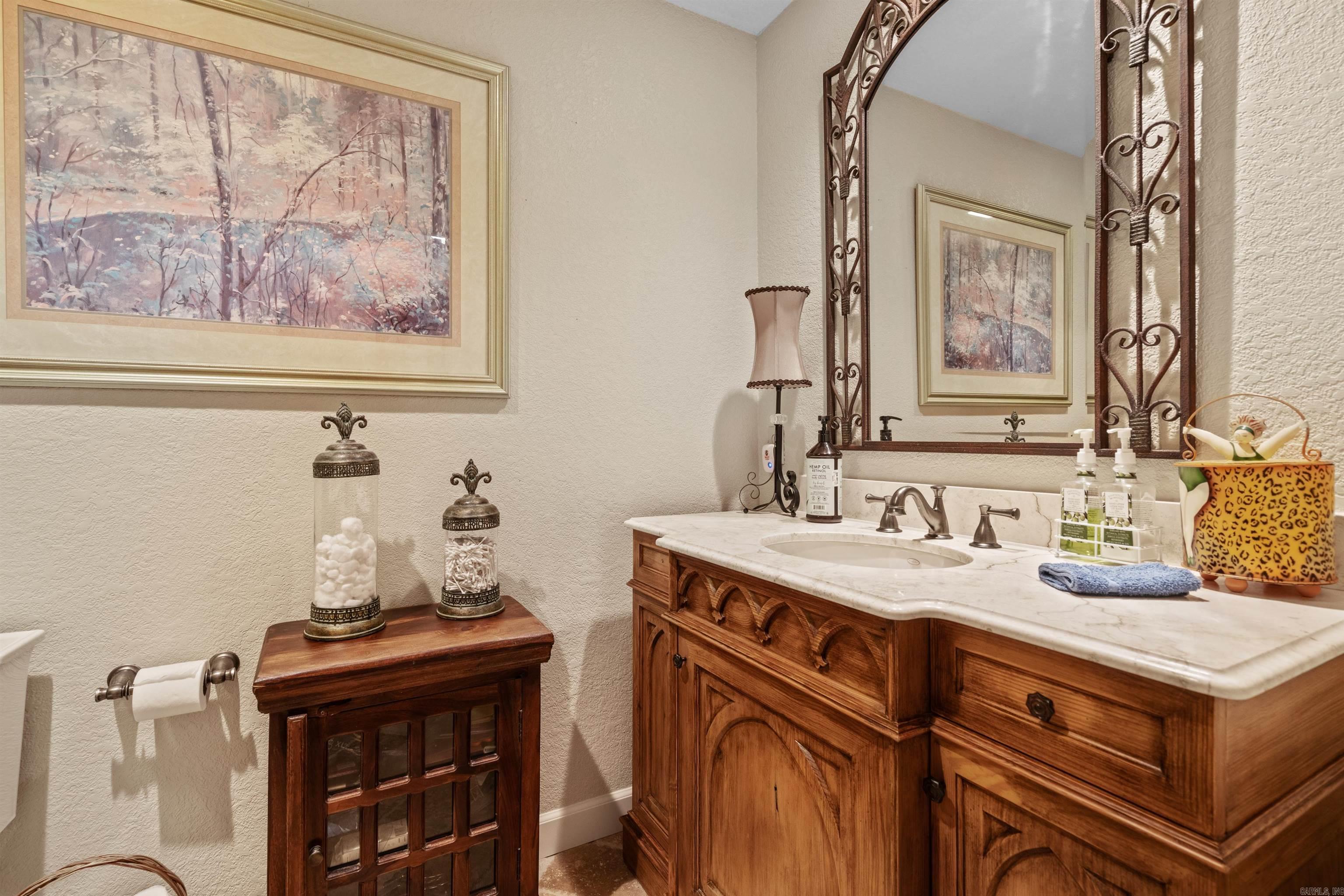 MAJESTIC LAKE VILLAGE TOWNHOMES - Residential