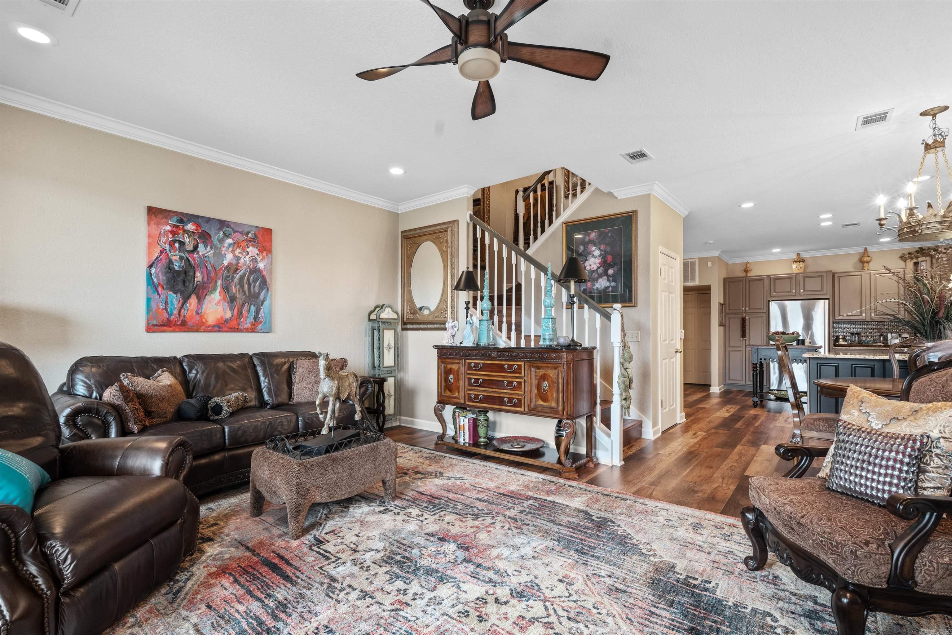 MAJESTIC LAKE VILLAGE TOWNHOMES - Residential