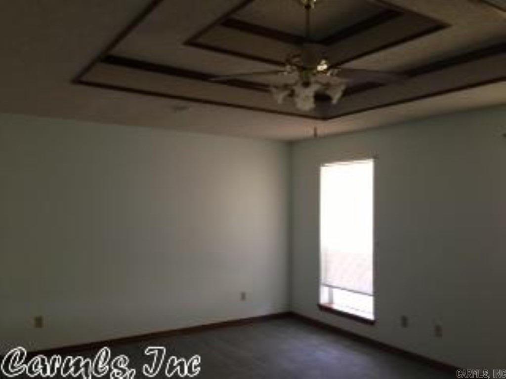 Knollwood Estates - Residential Lease