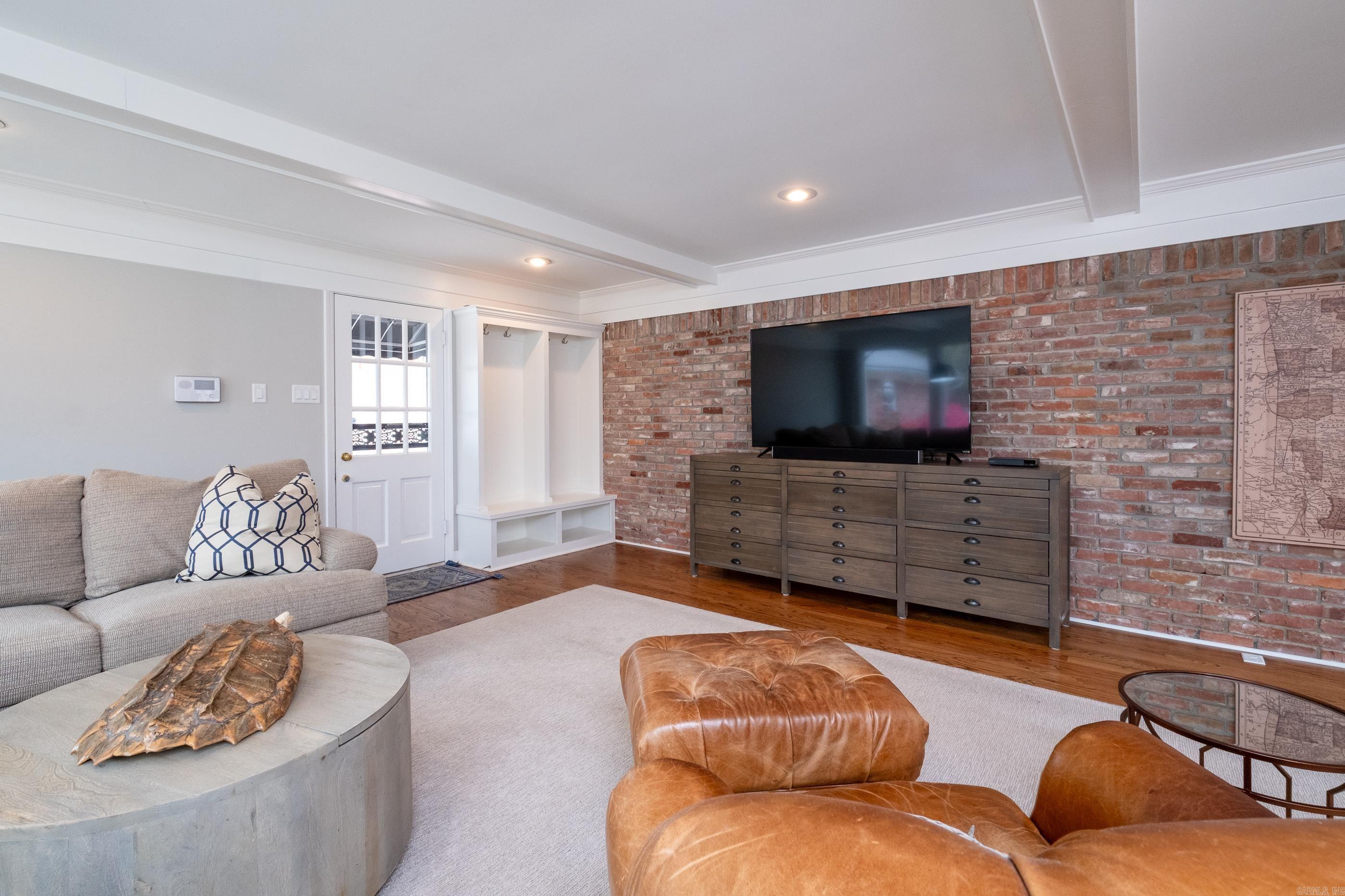 PLEASANT VALLEY - Residential