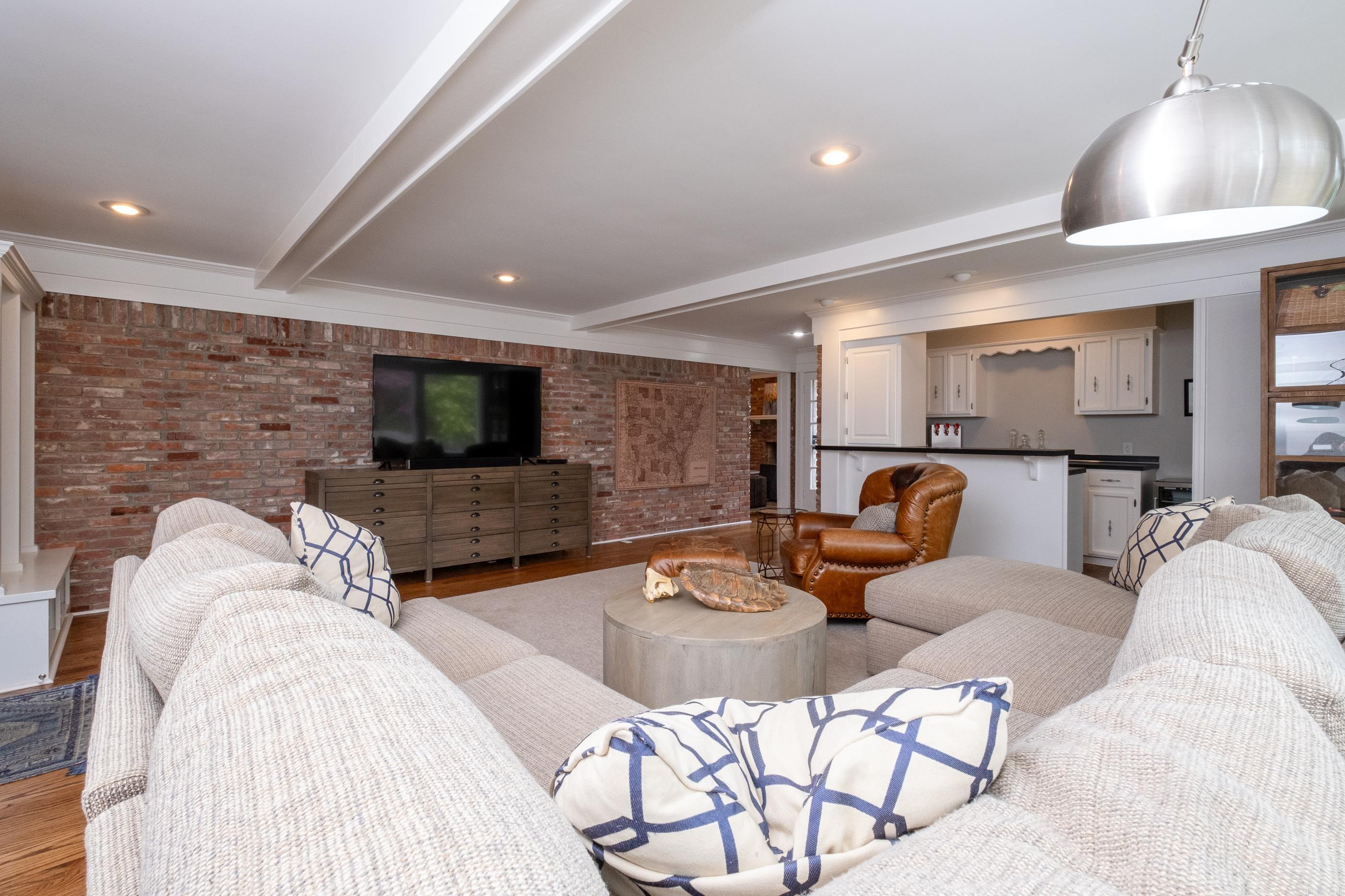 PLEASANT VALLEY - Residential