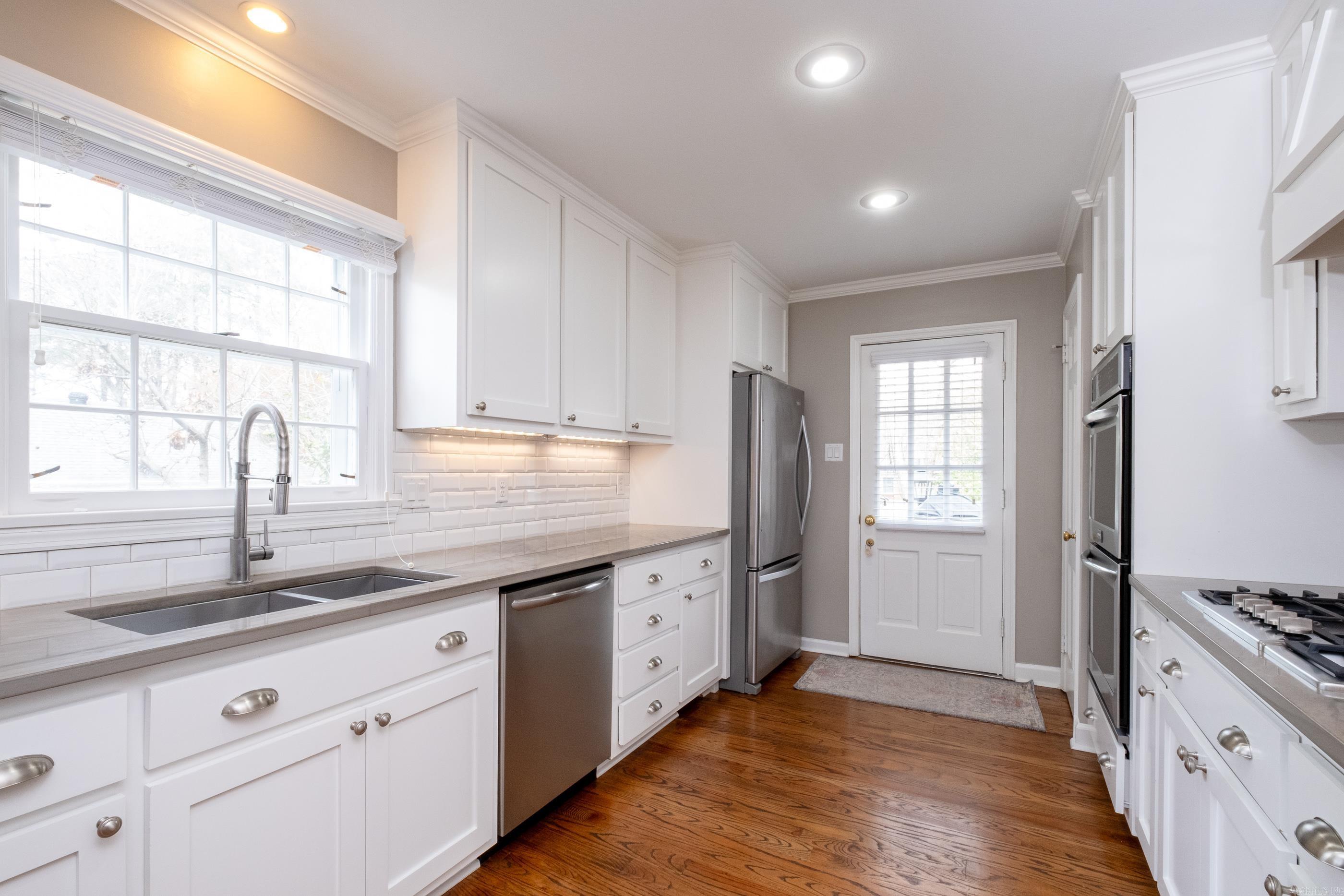 PLEASANT VALLEY - Residential