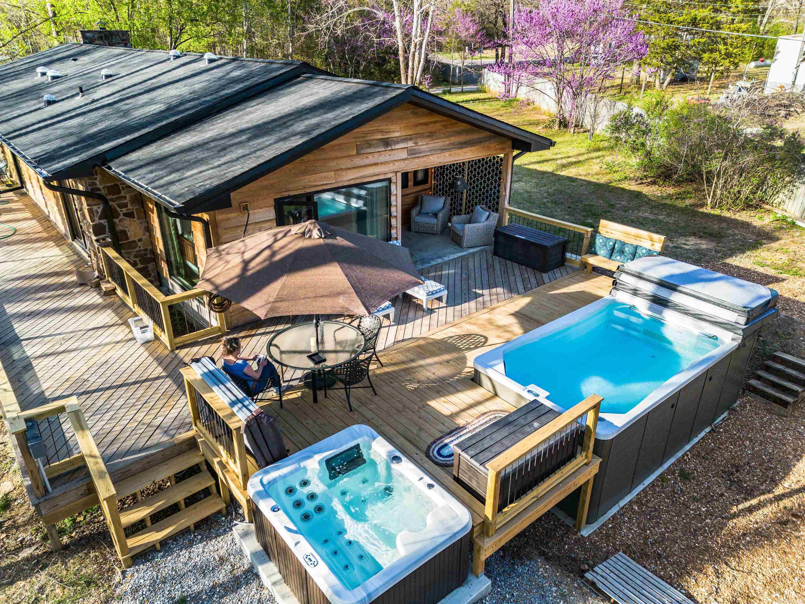 MOUNTAIN VIEW - Residential