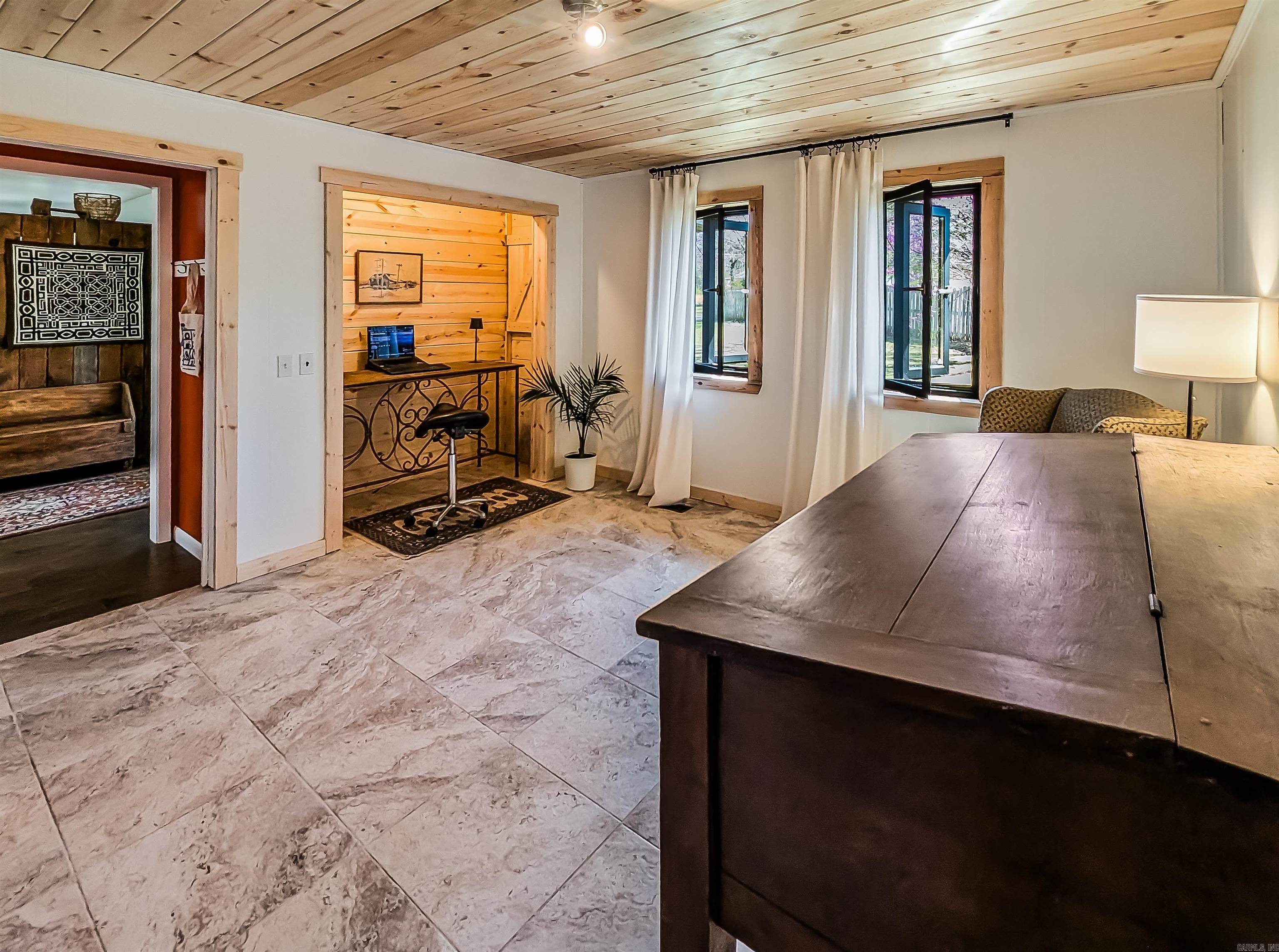 MOUNTAIN VIEW - Residential