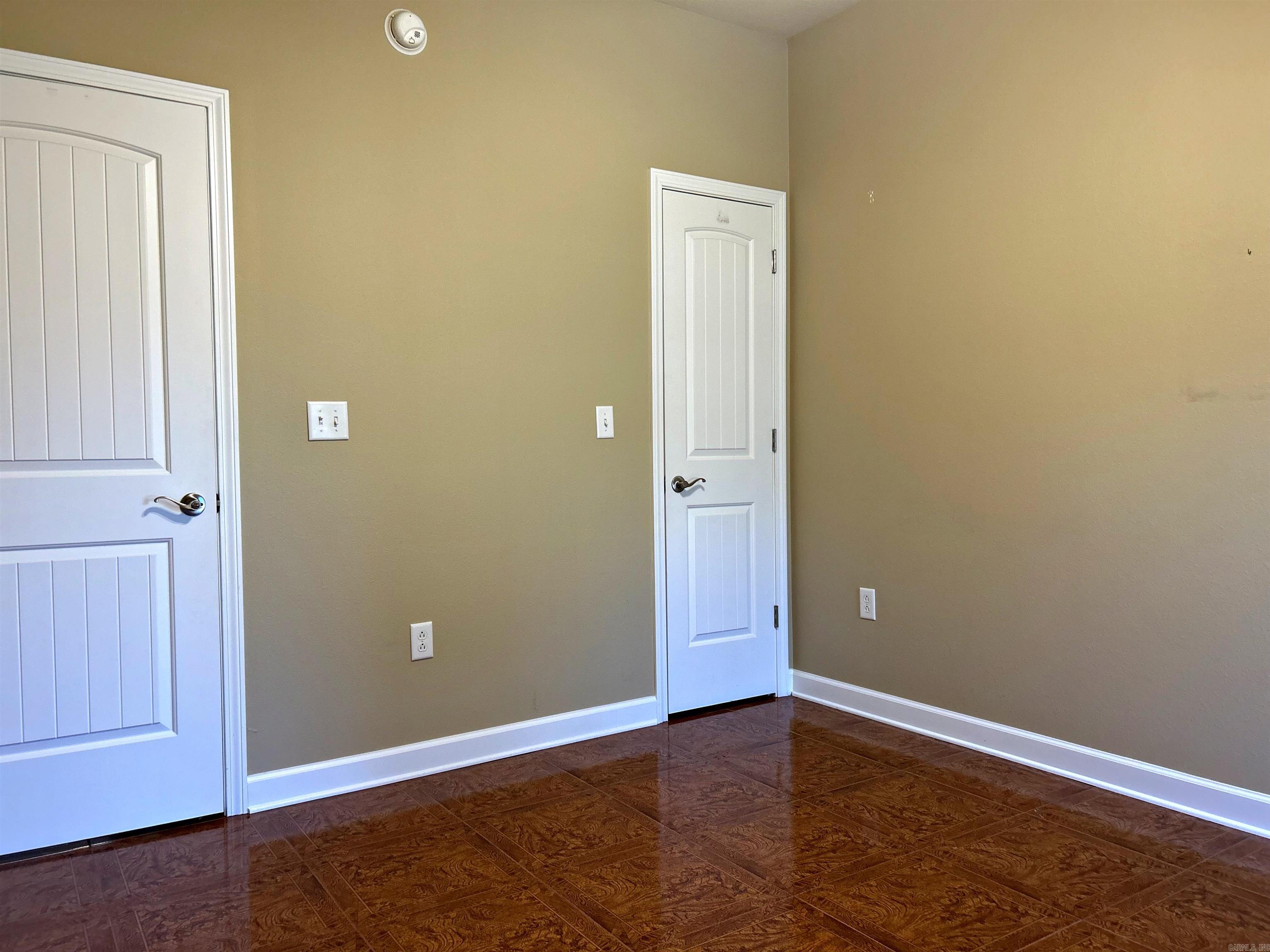 WILLOW BROOK - Residential