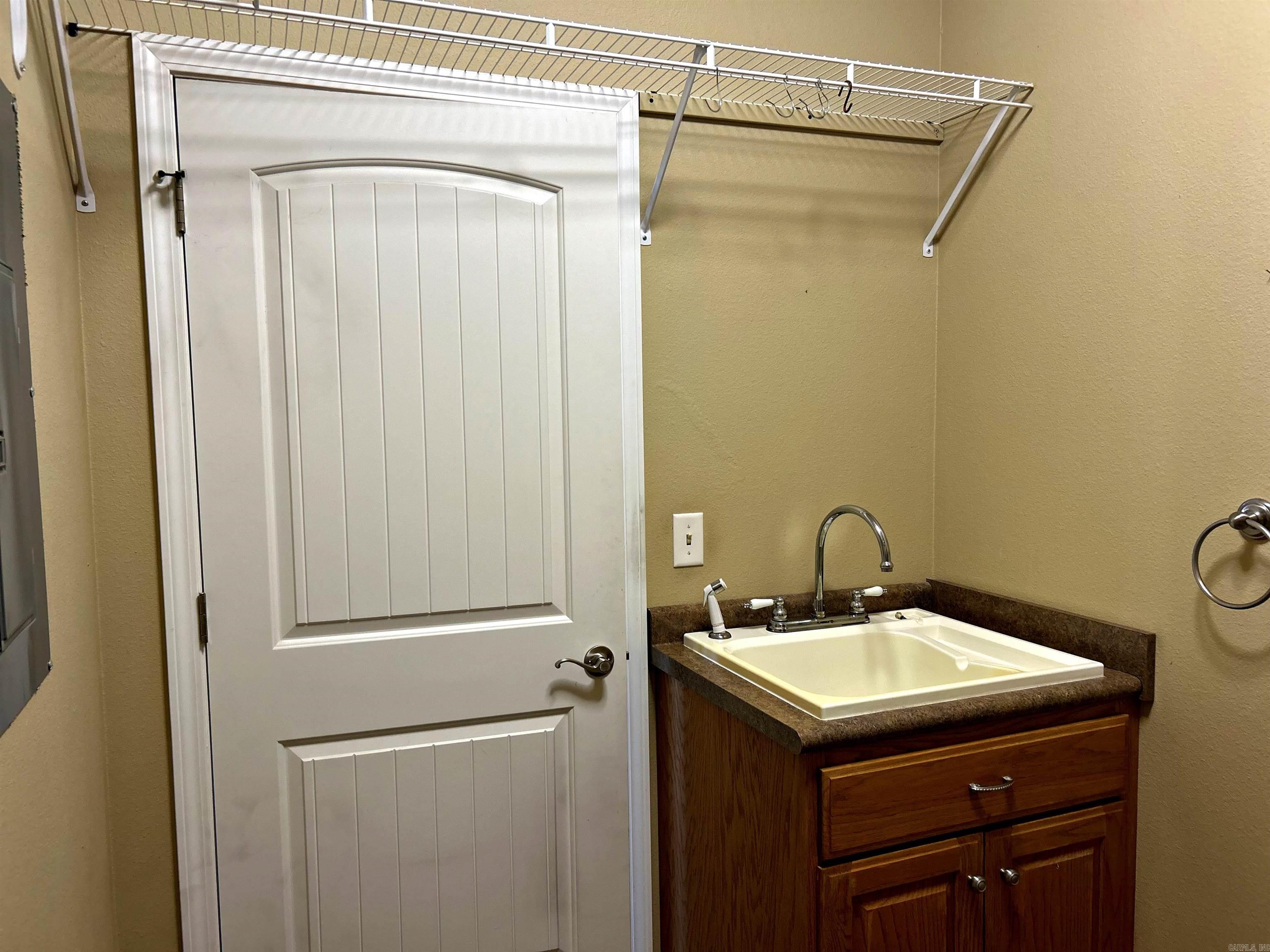 WILLOW BROOK - Residential