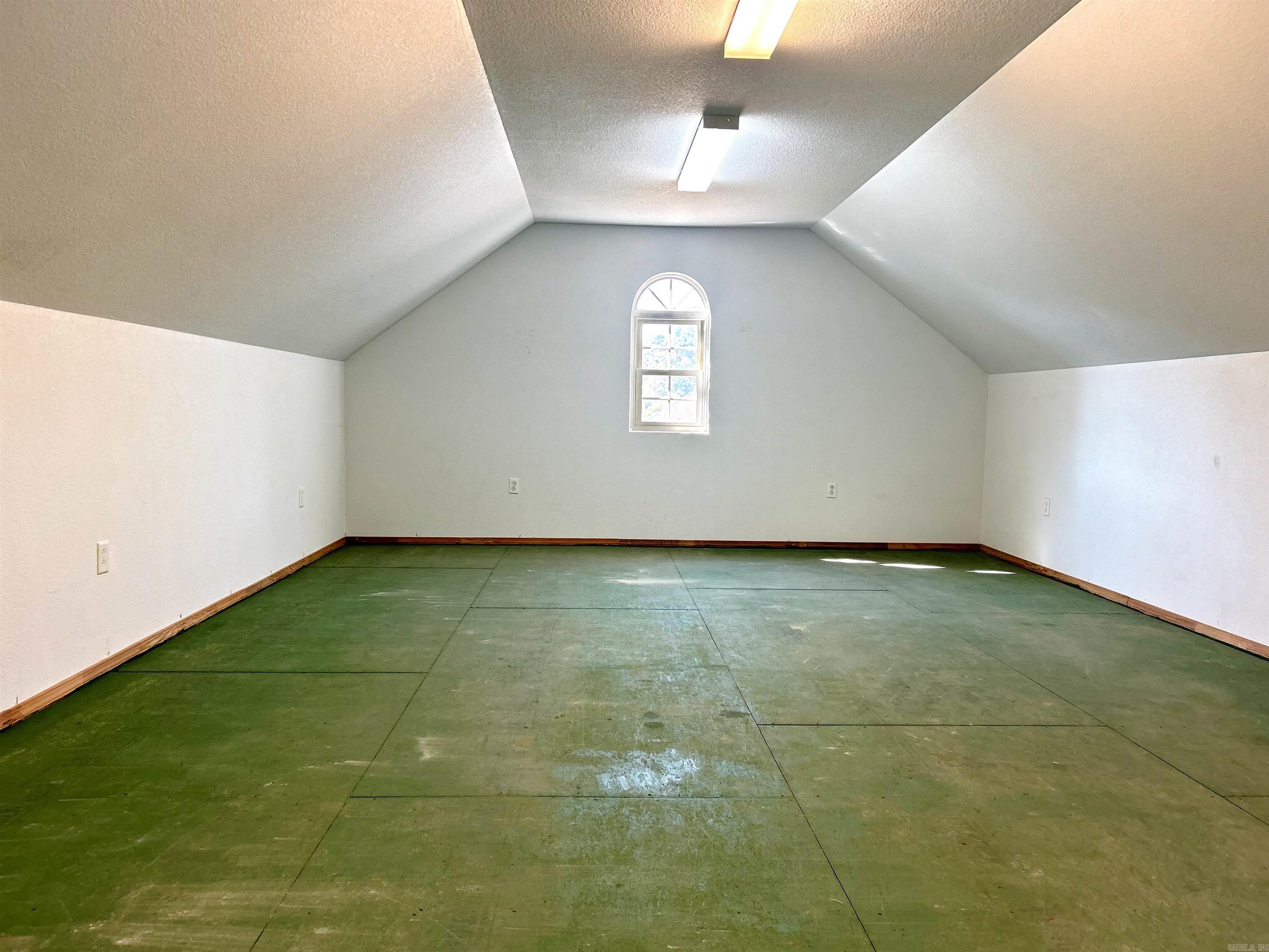 WILLOW BROOK - Residential