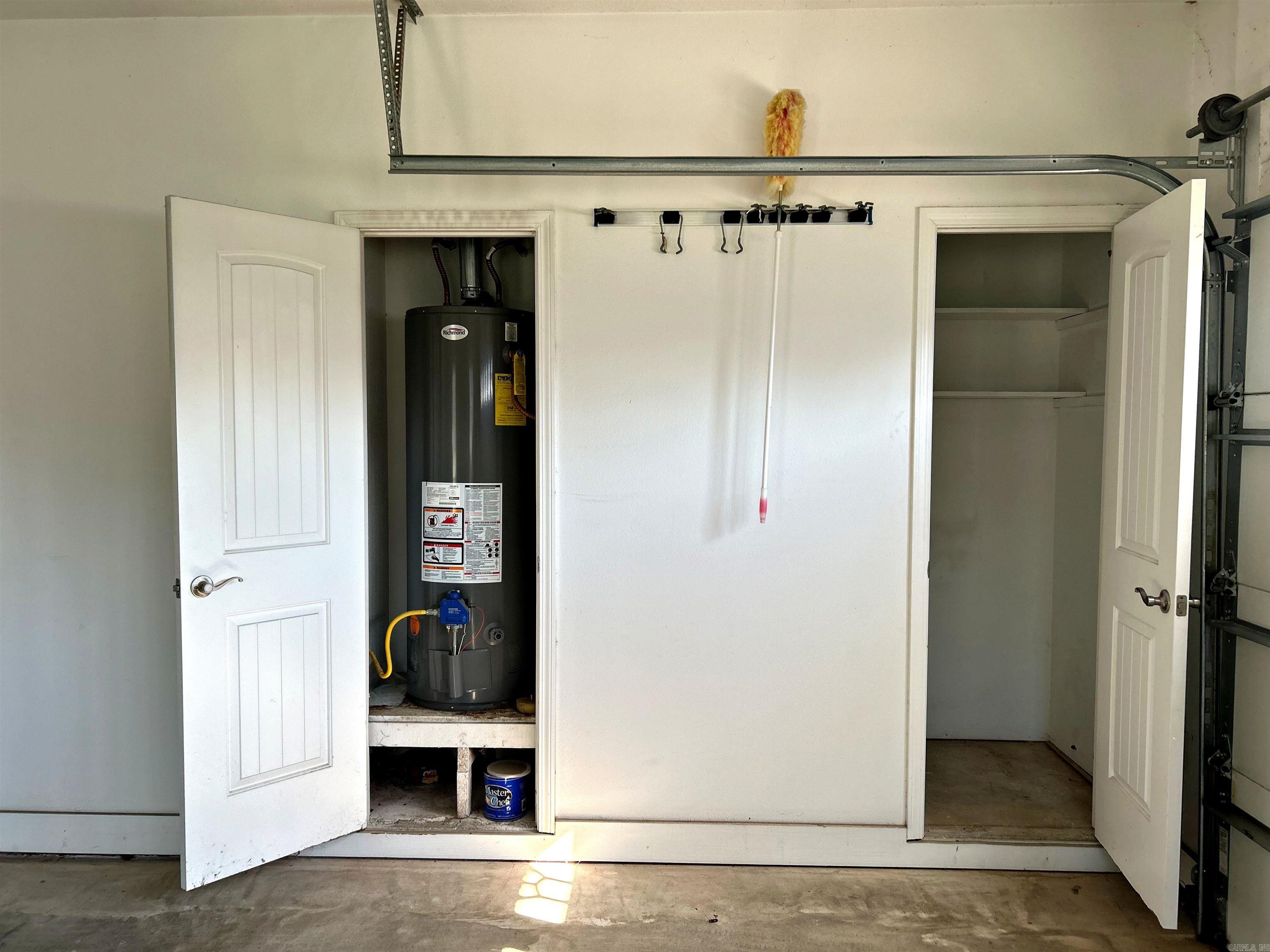 WILLOW BROOK - Residential