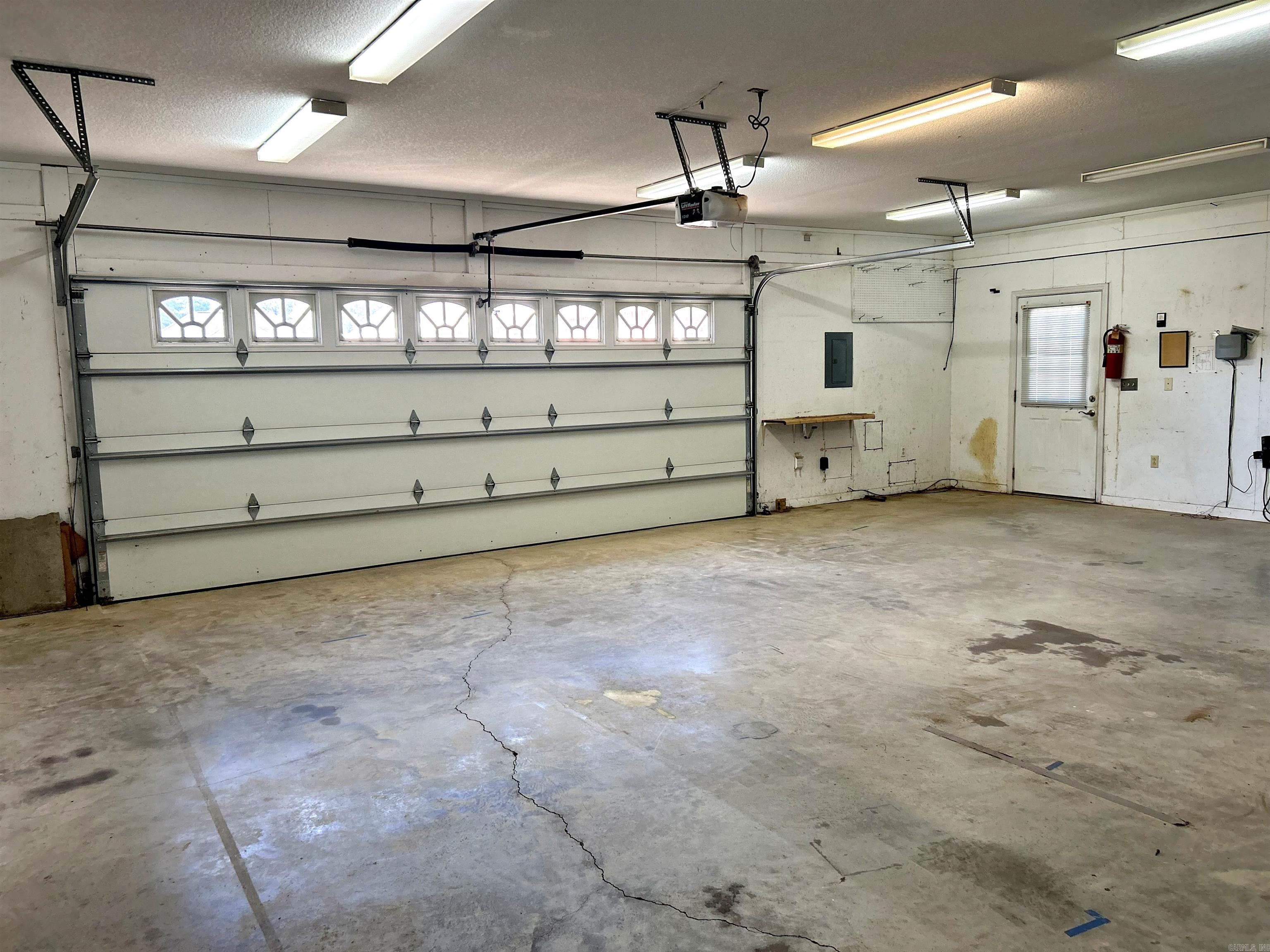 WILLOW BROOK - Residential