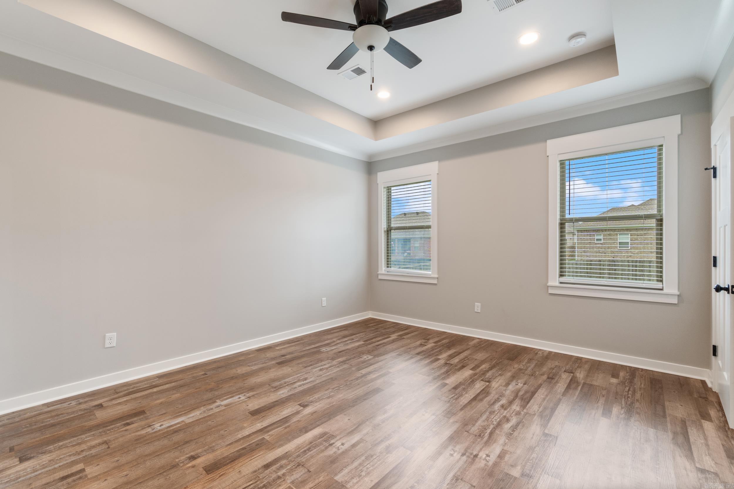 KENSINGTON - Residential