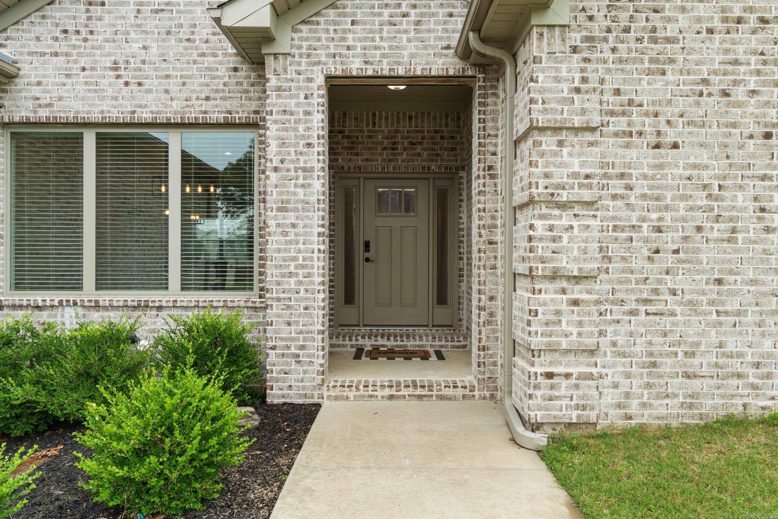 KENSINGTON - Residential