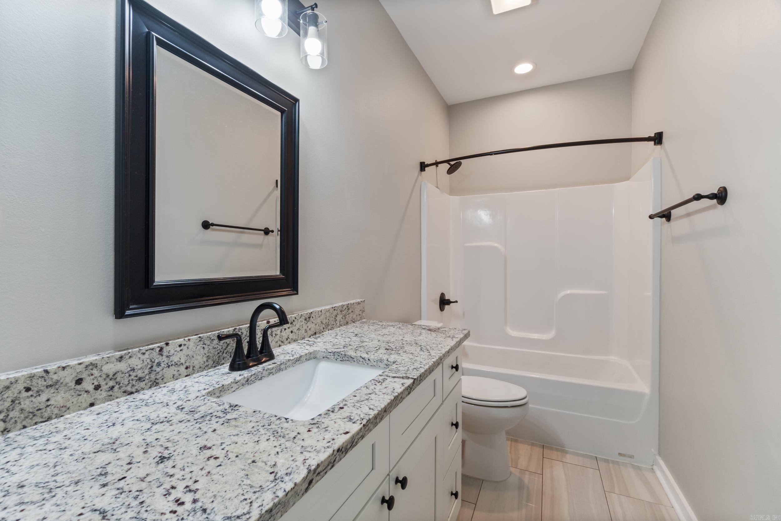 KENSINGTON - Residential