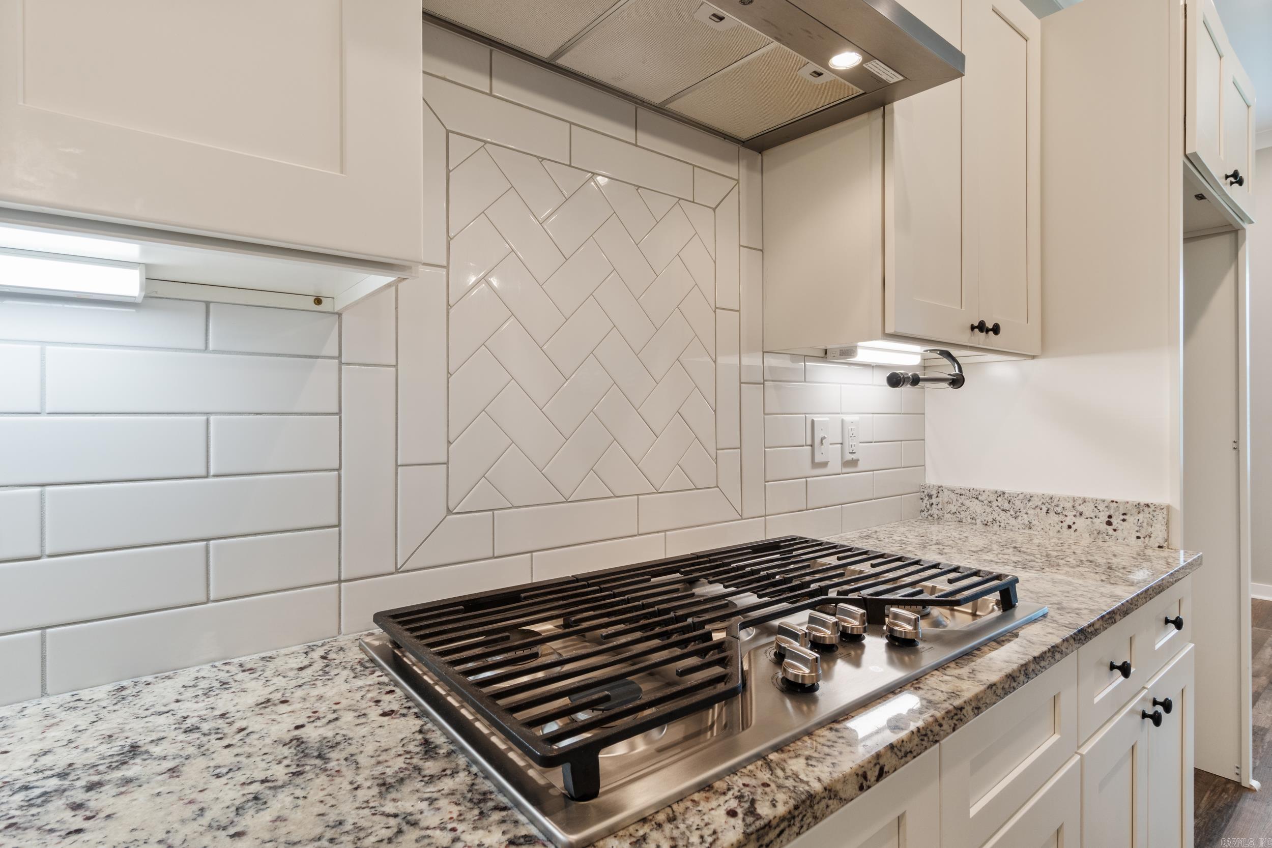 KENSINGTON - Residential