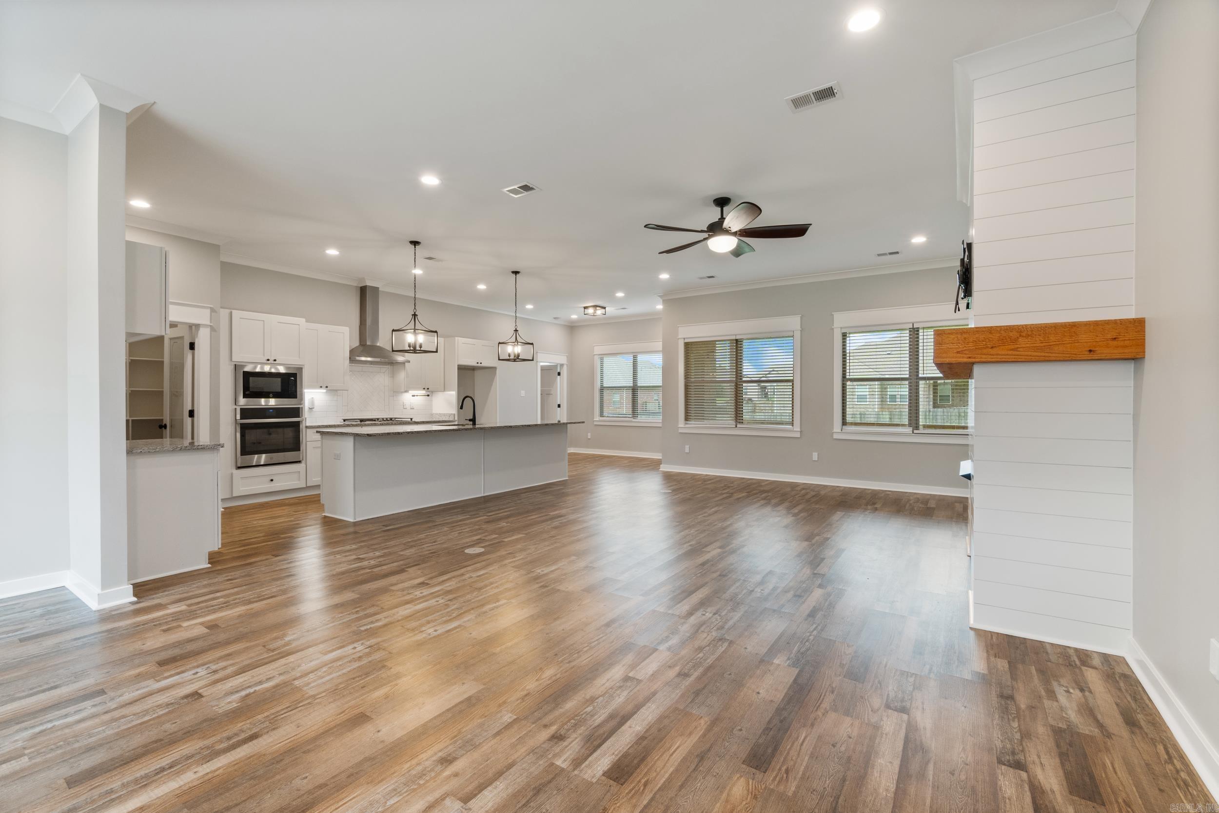 KENSINGTON - Residential