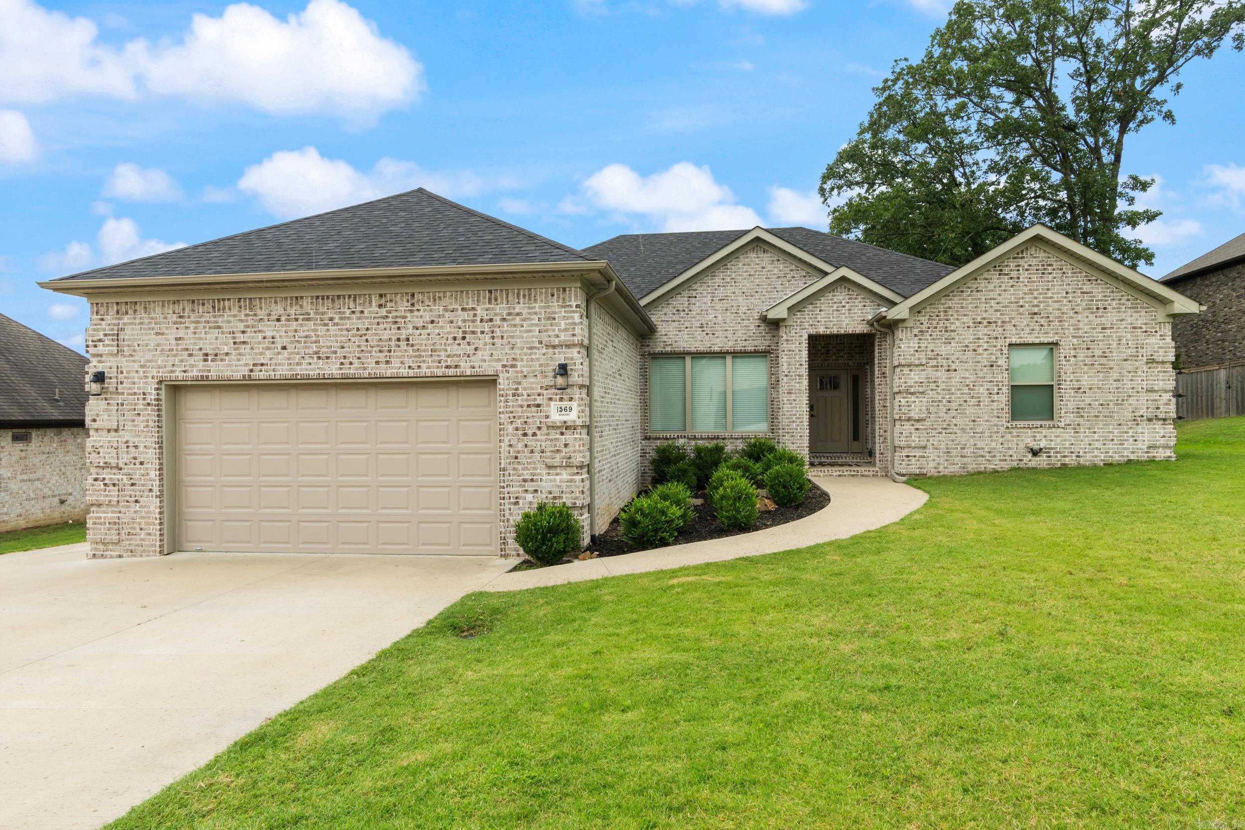 KENSINGTON - Residential