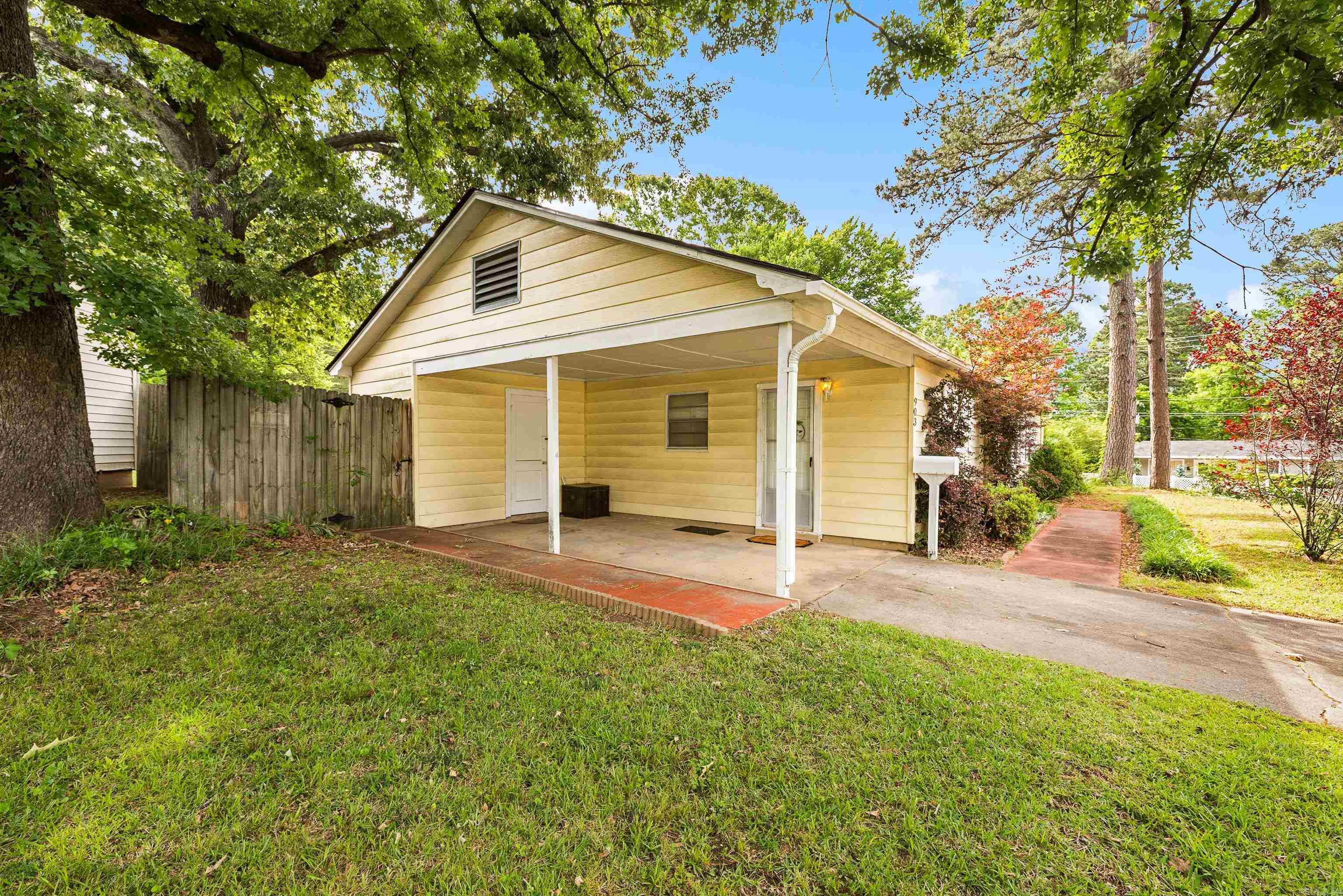 FOREST HILLS - Residential