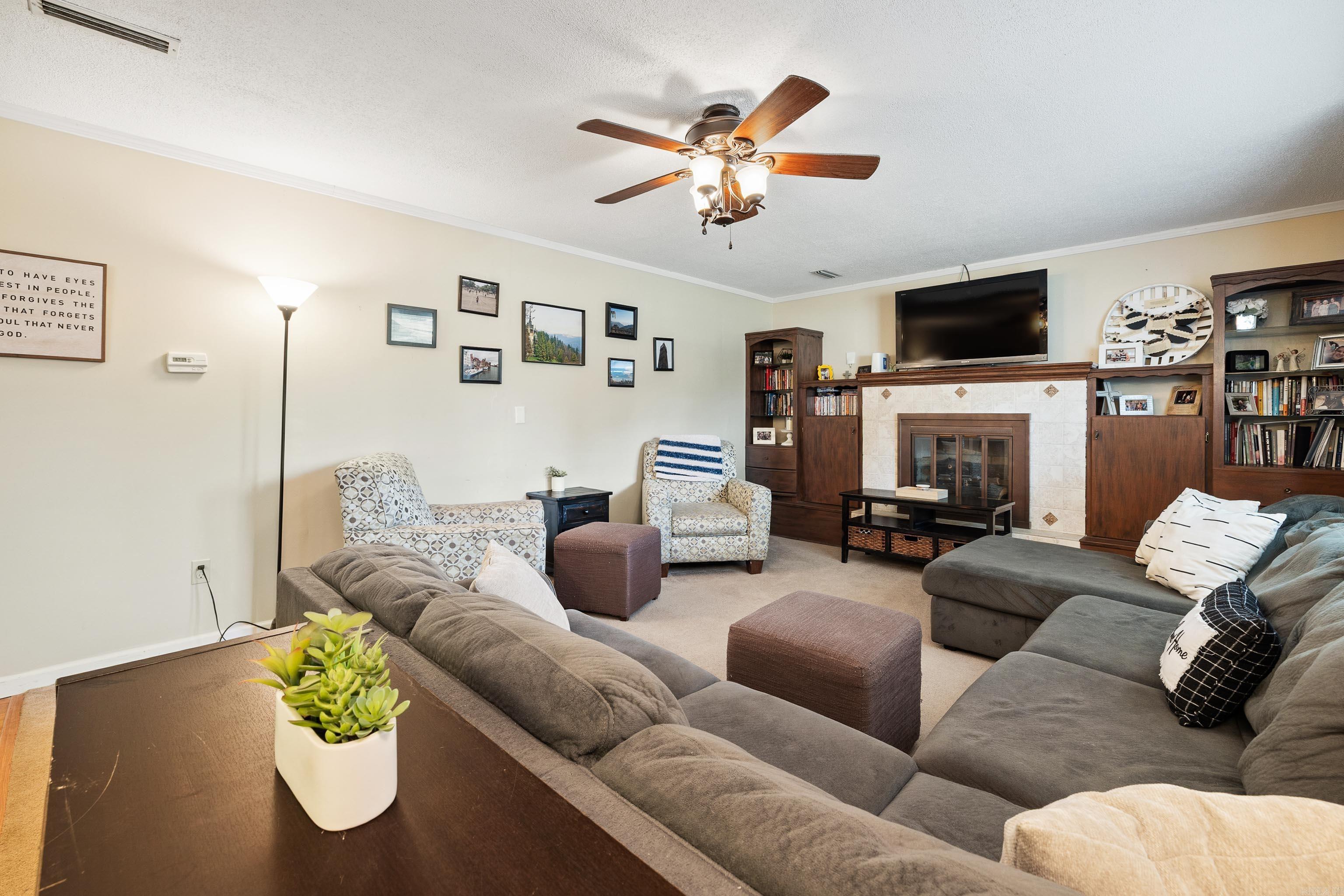 FOREST HILLS - Residential