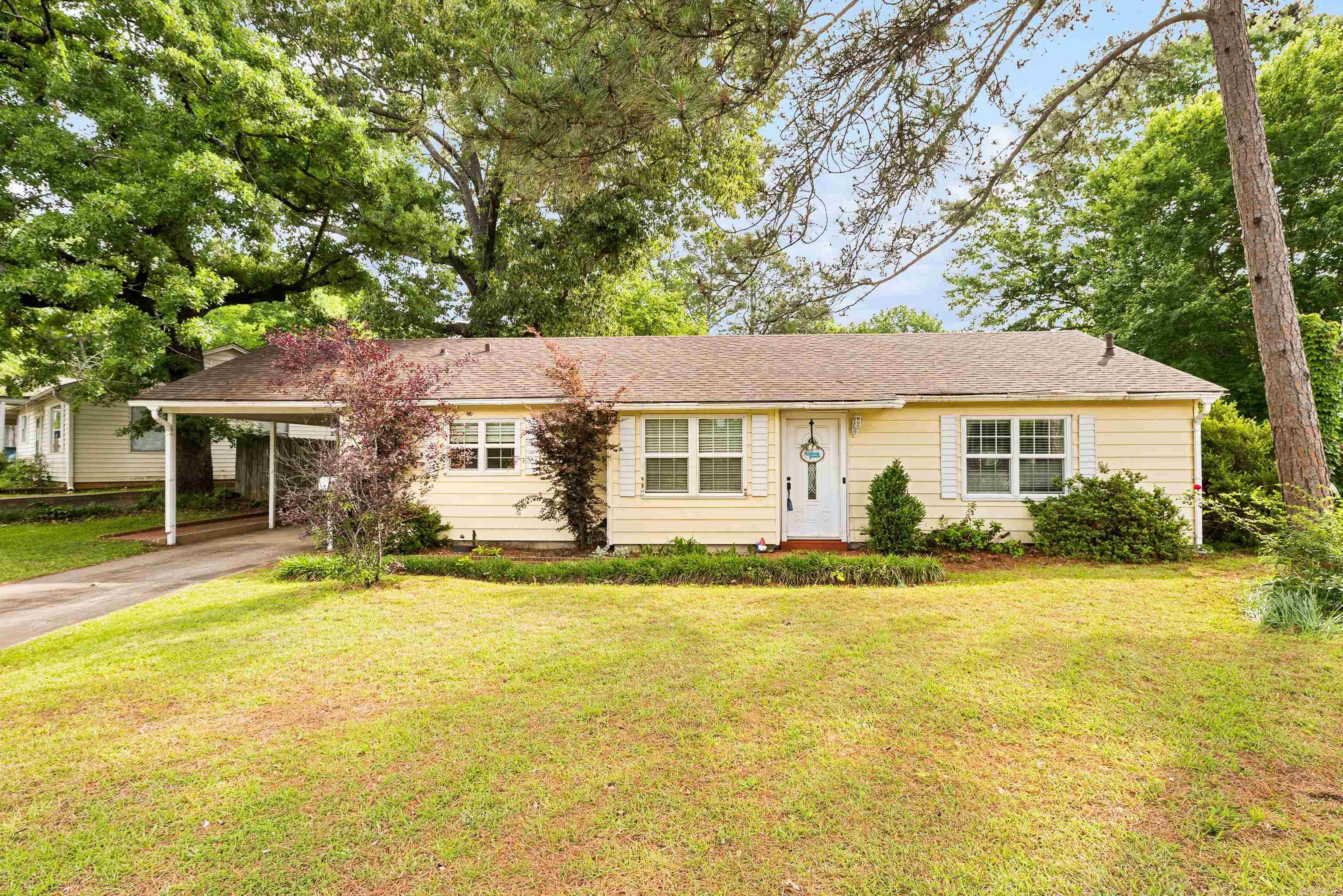 FOREST HILLS - Residential