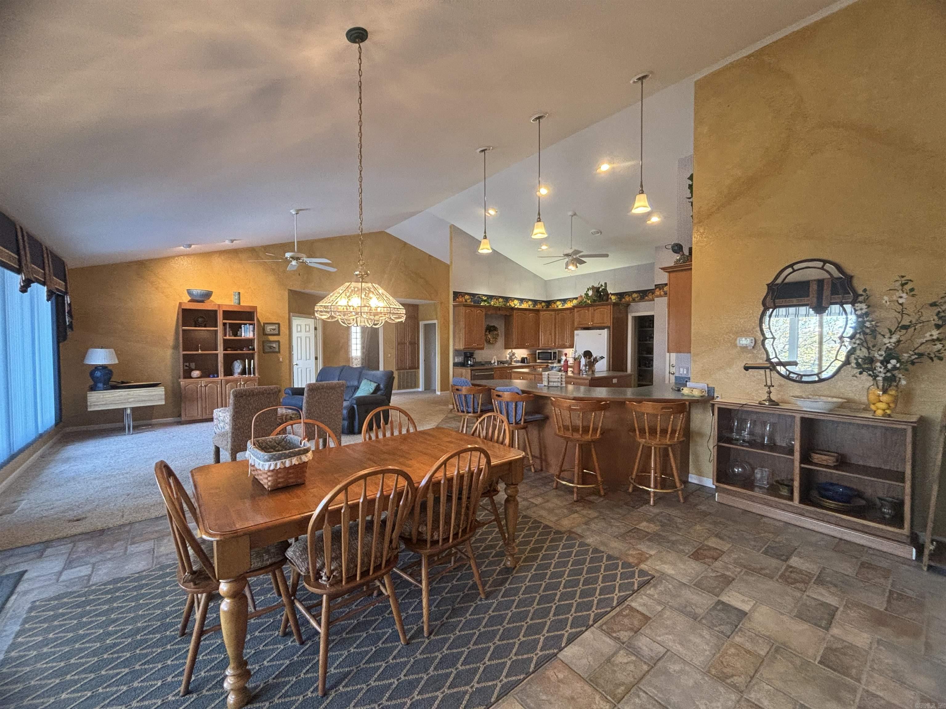 Salvatierra - Residential