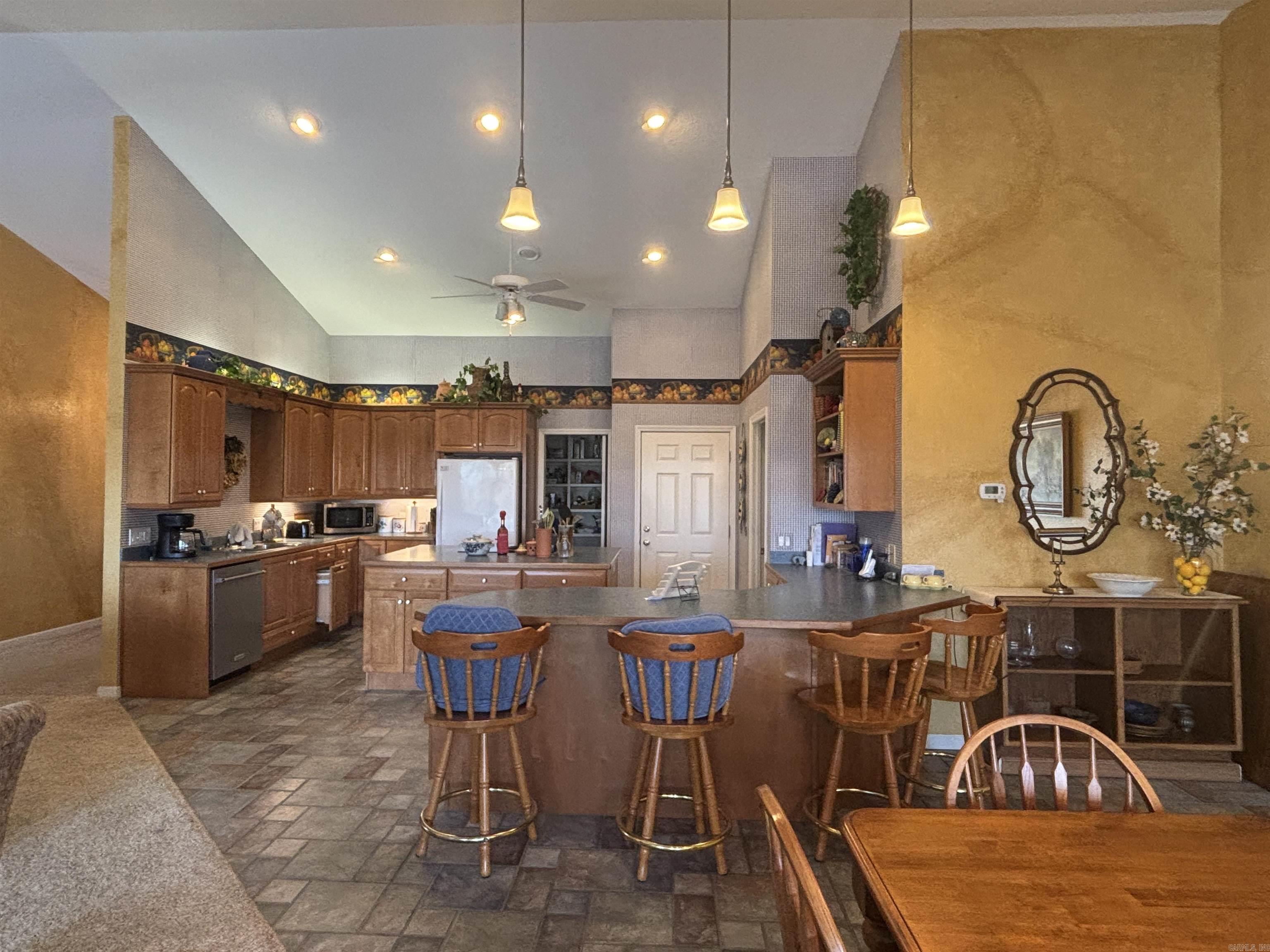 Salvatierra - Residential