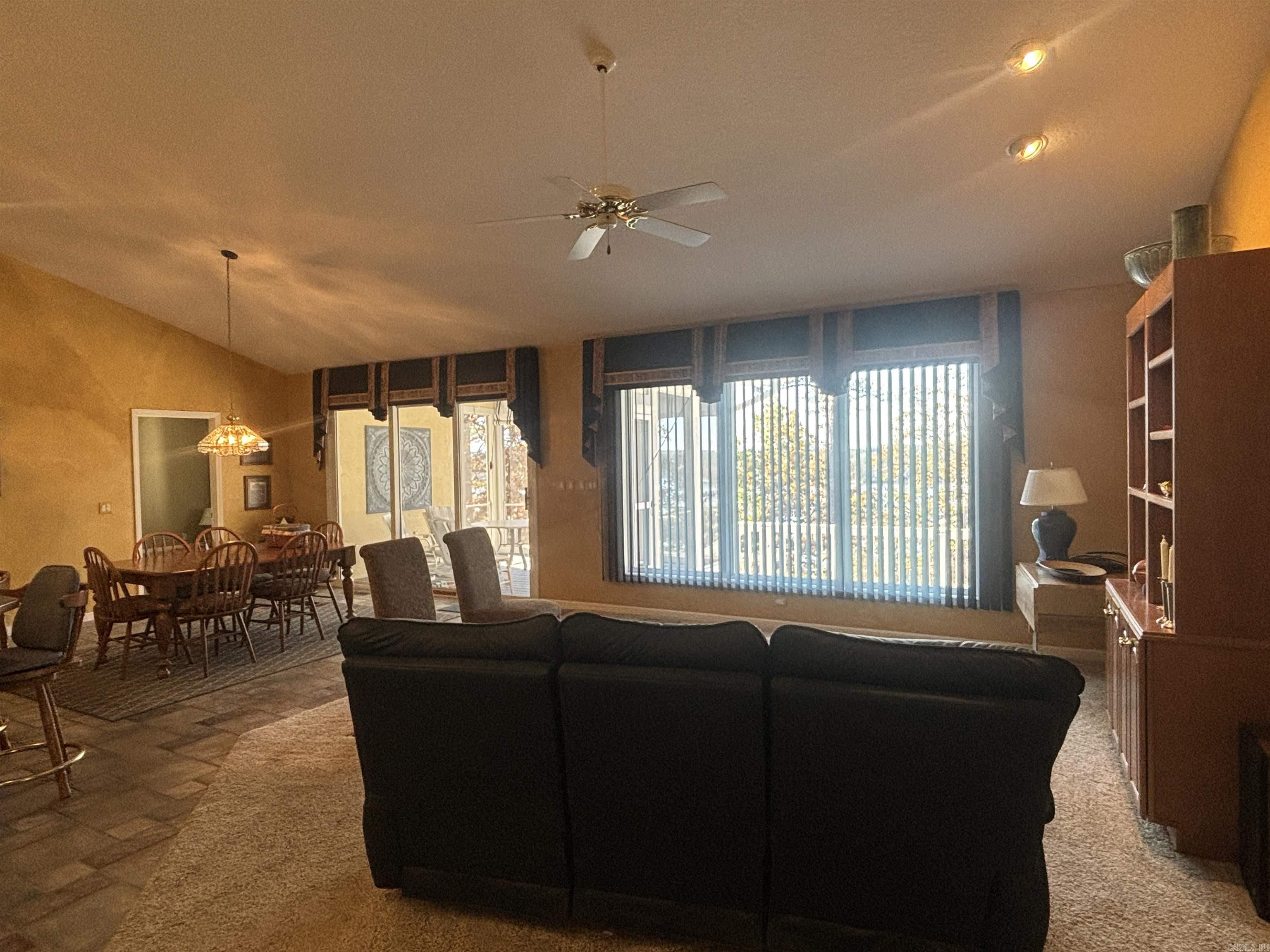 Salvatierra - Residential