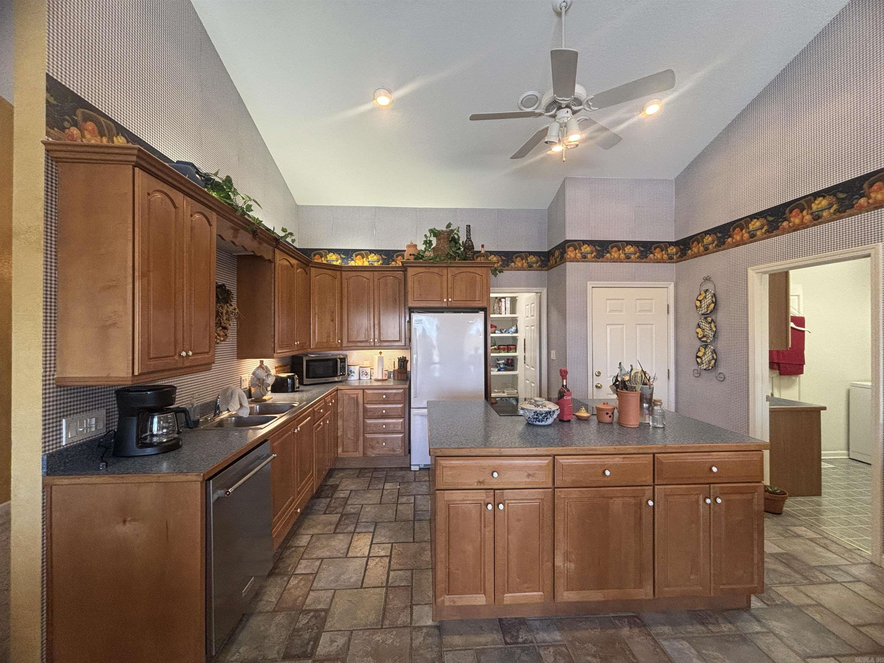 Salvatierra - Residential