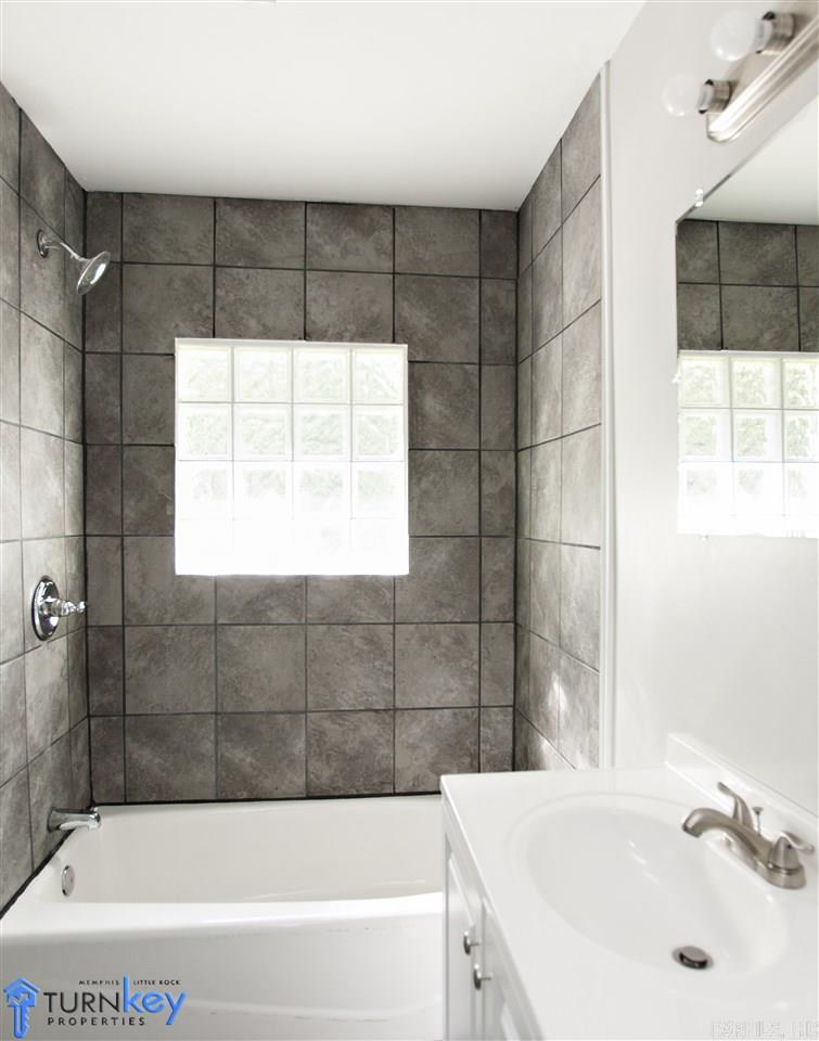 Suggs - Residential Lease