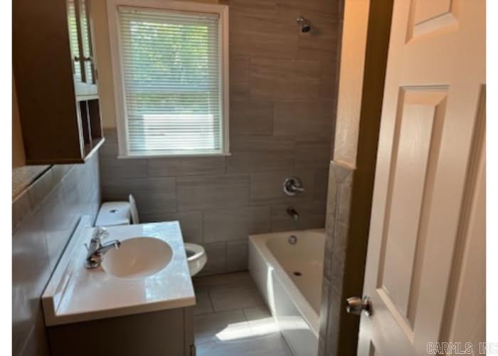 OAK GROVE - Residential