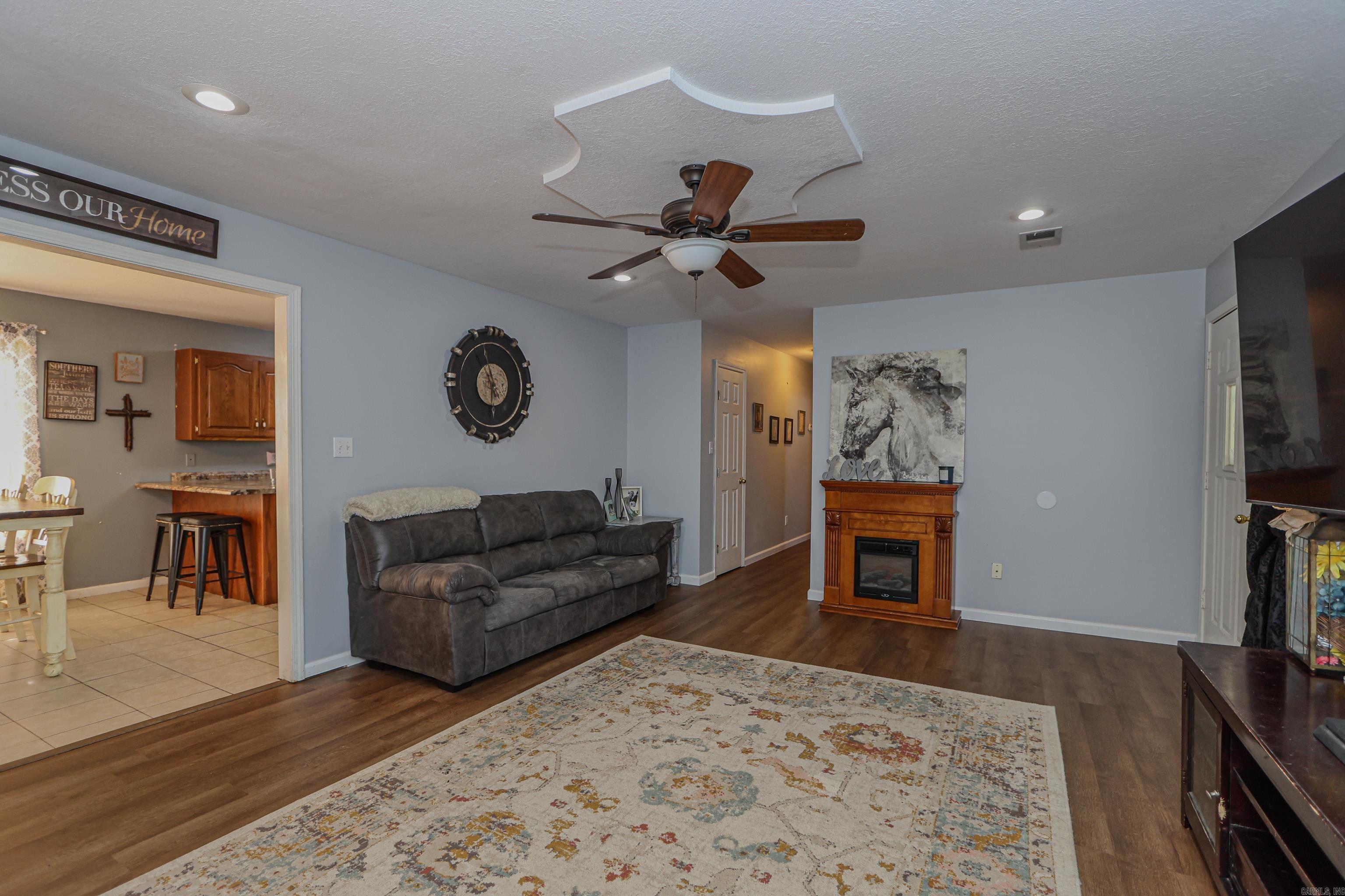 RUAL WINN - Residential