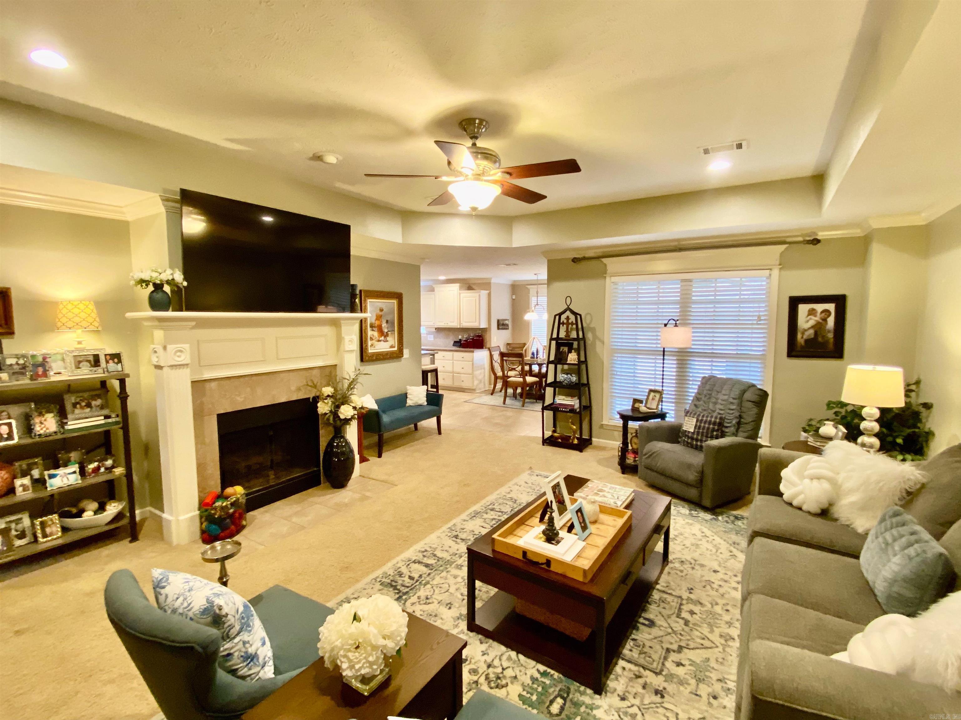 SPRING VALLEY - Residential