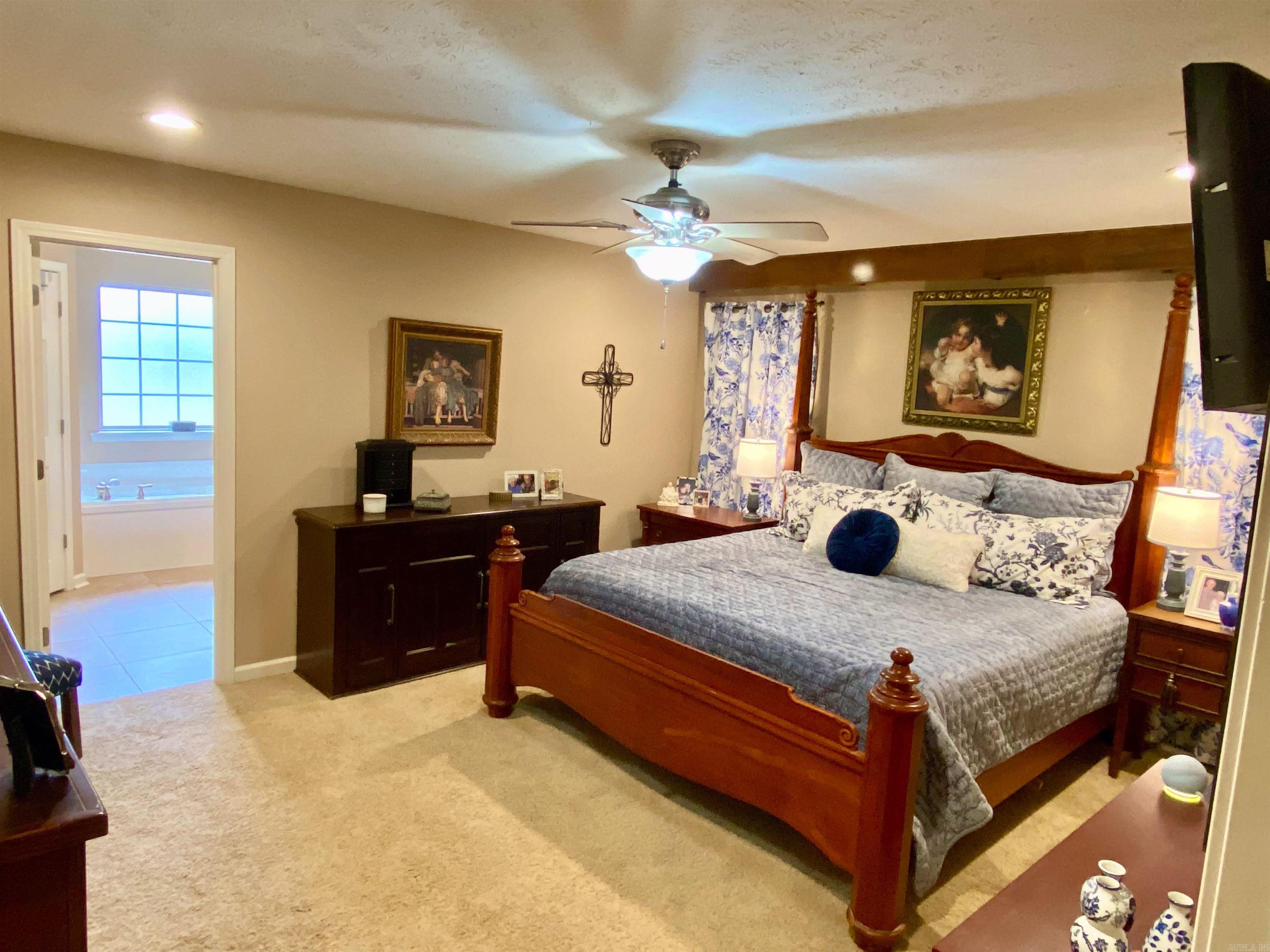 SPRING VALLEY - Residential