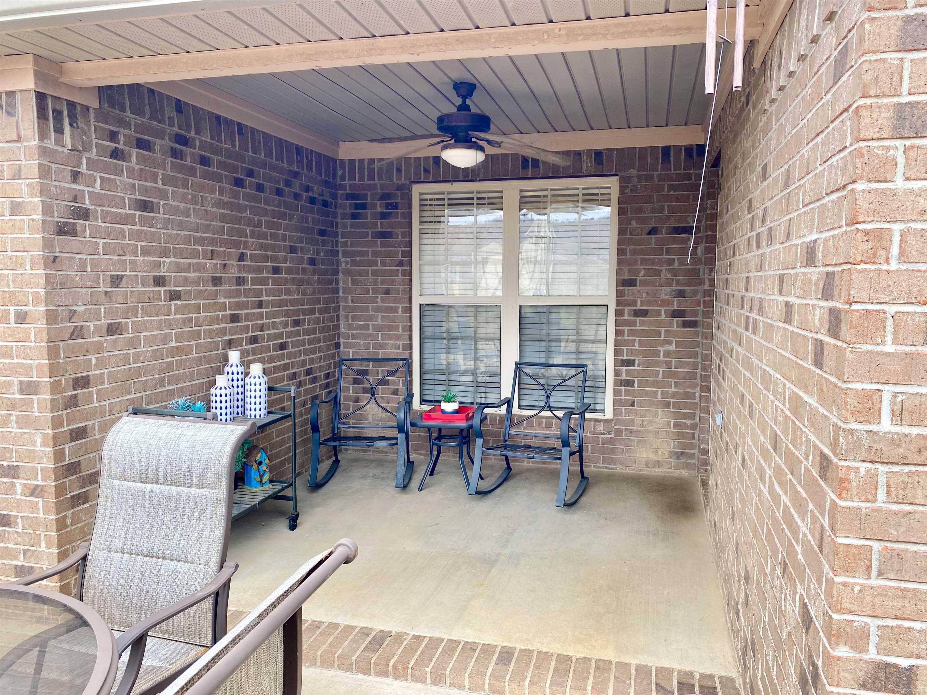 SPRING VALLEY - Residential