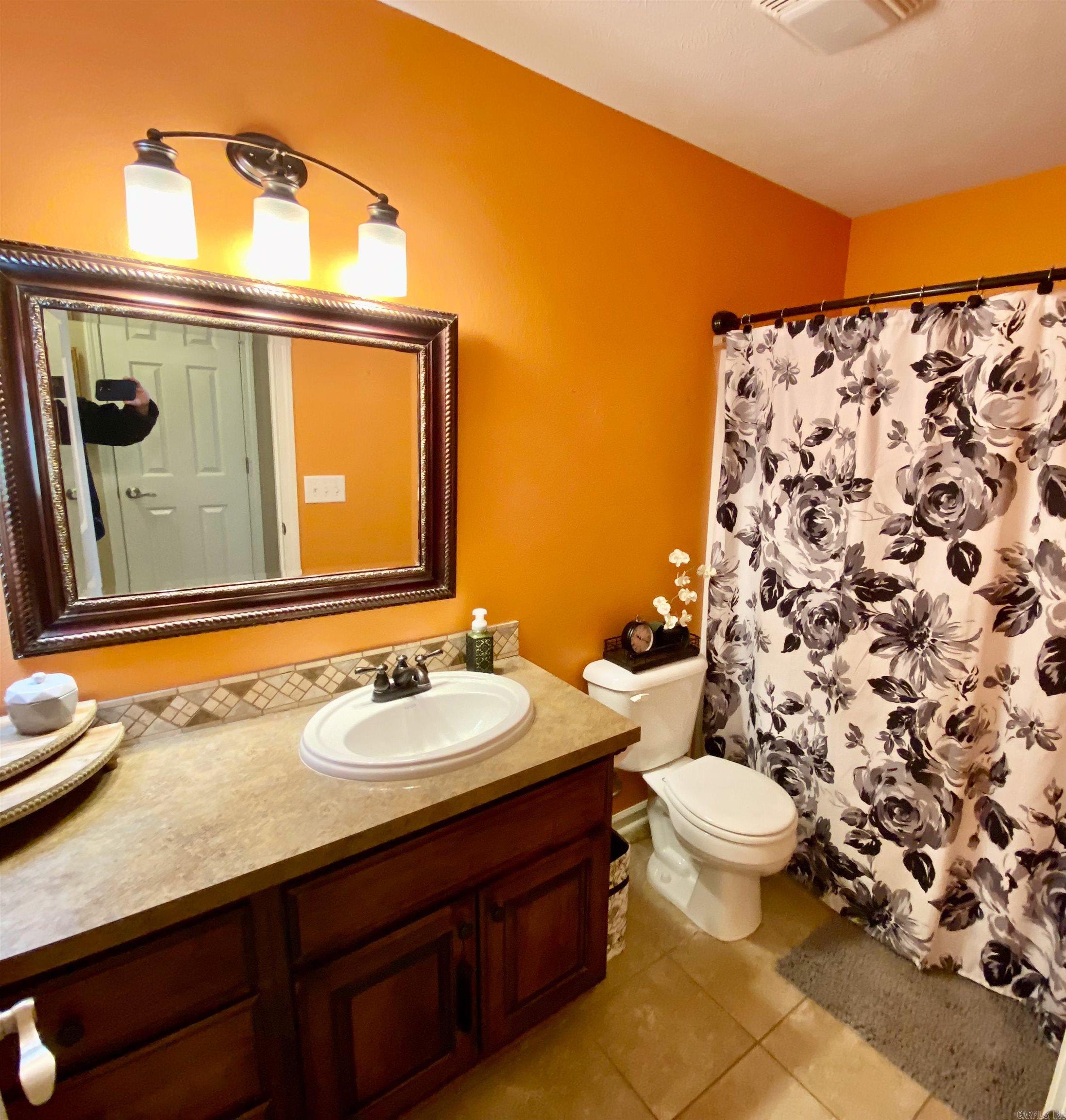 SPRING VALLEY - Residential