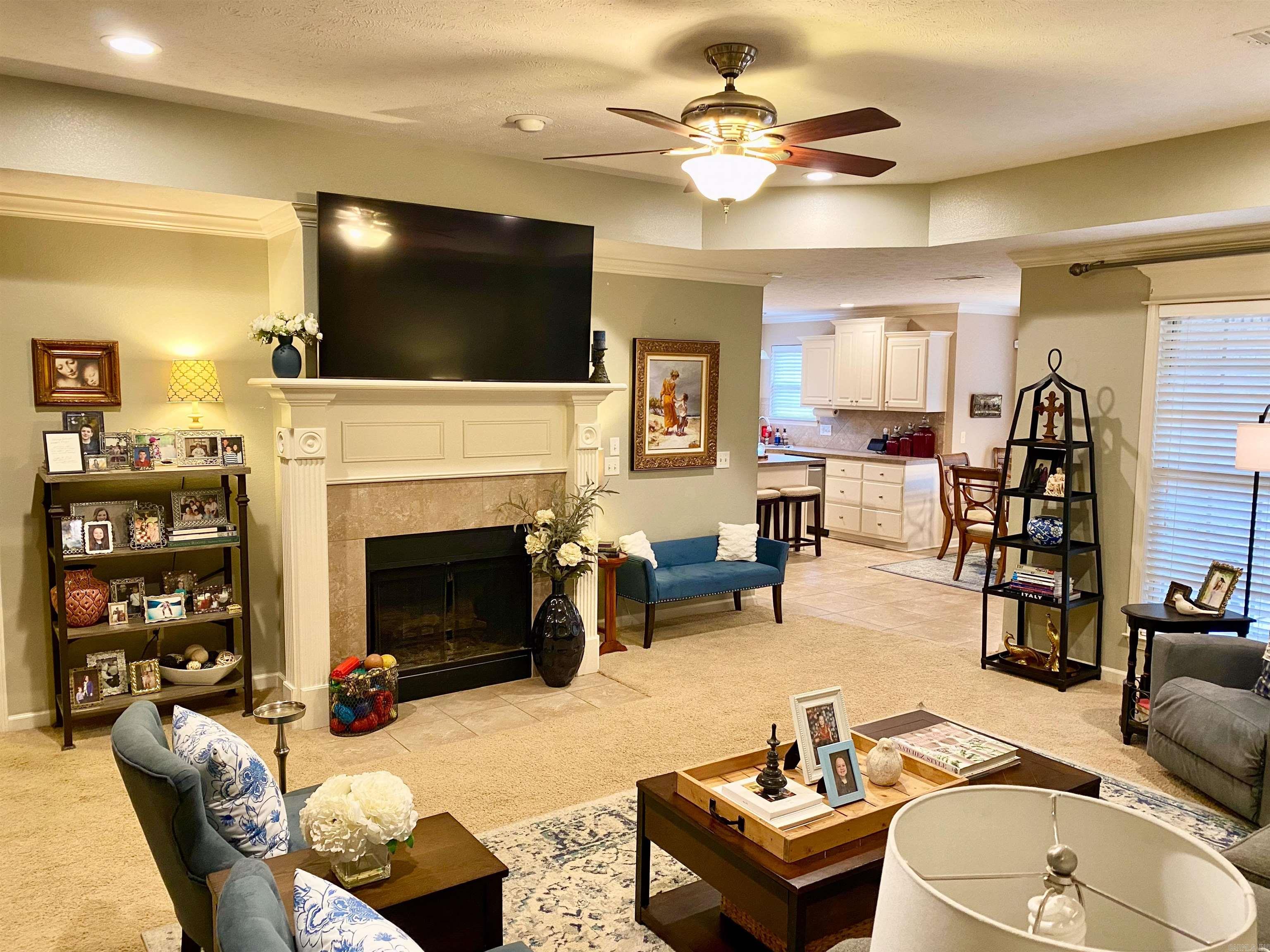 SPRING VALLEY - Residential