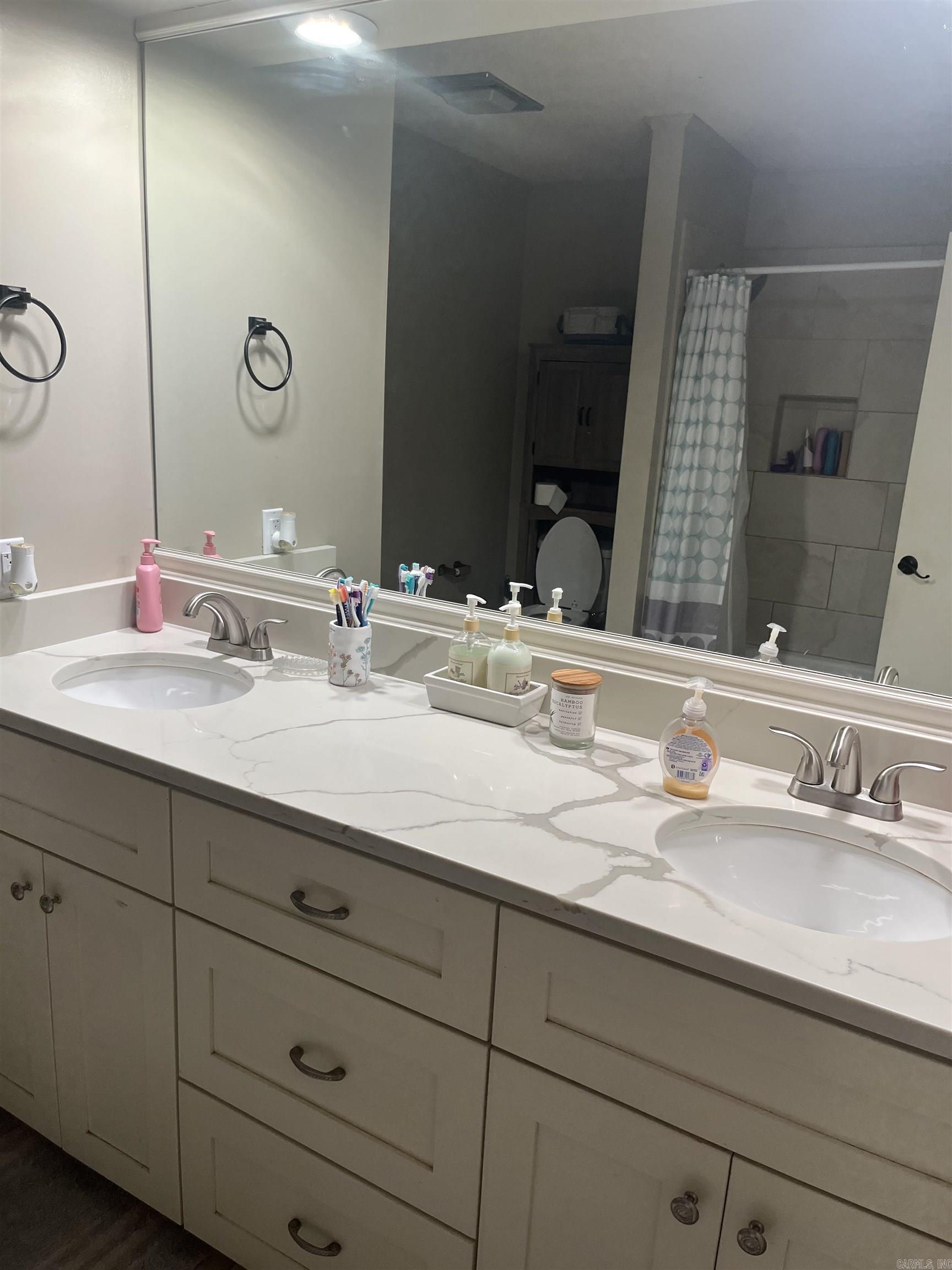 CRESTVIEW - Residential