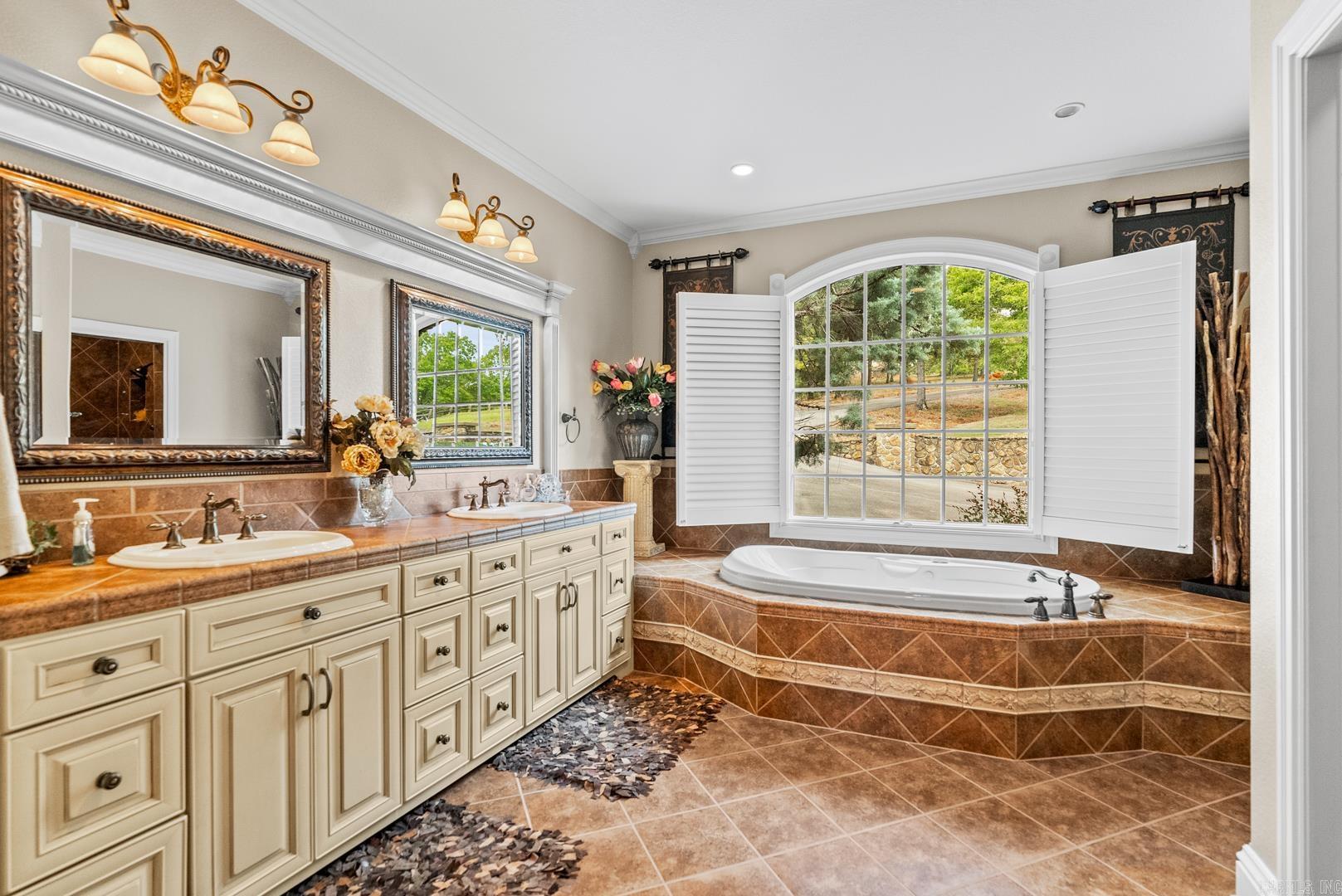 BURNT RIDGE ESTATES - Residential