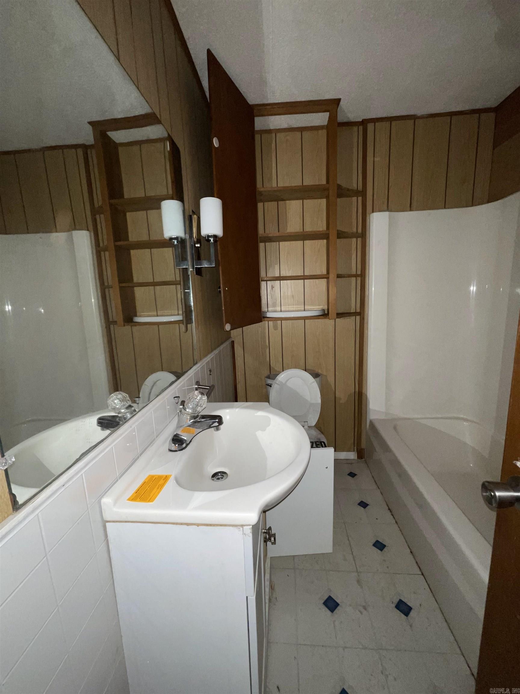 JOE ZELL FORREST - Residential