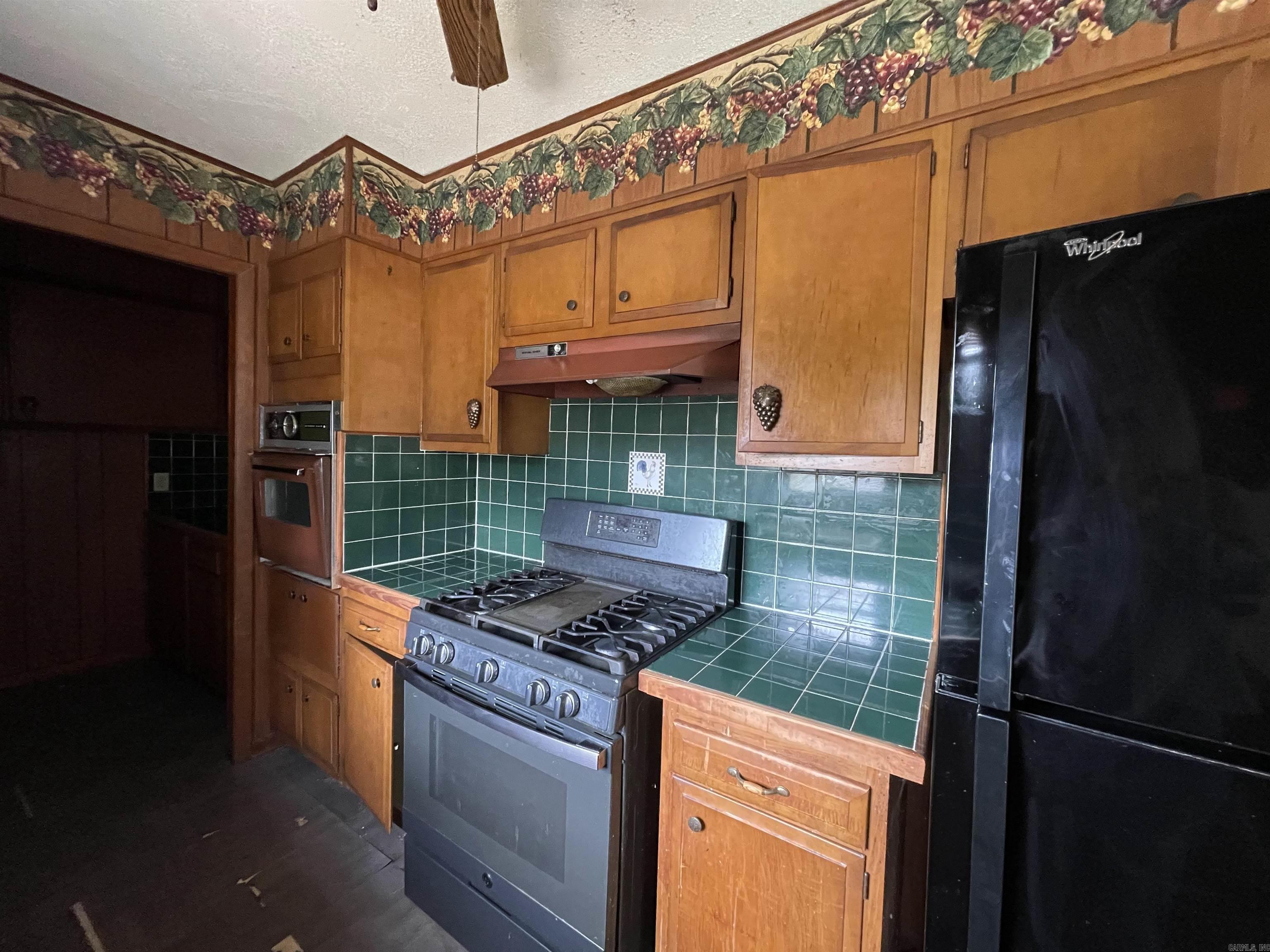 JOE ZELL FORREST - Residential