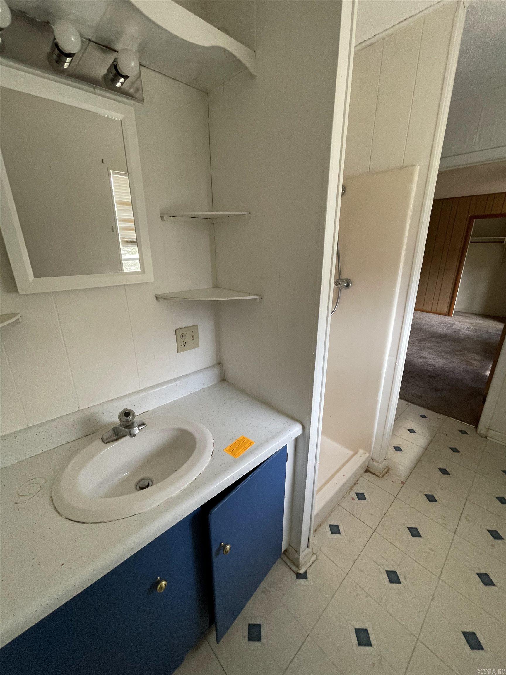 JOE ZELL FORREST - Residential