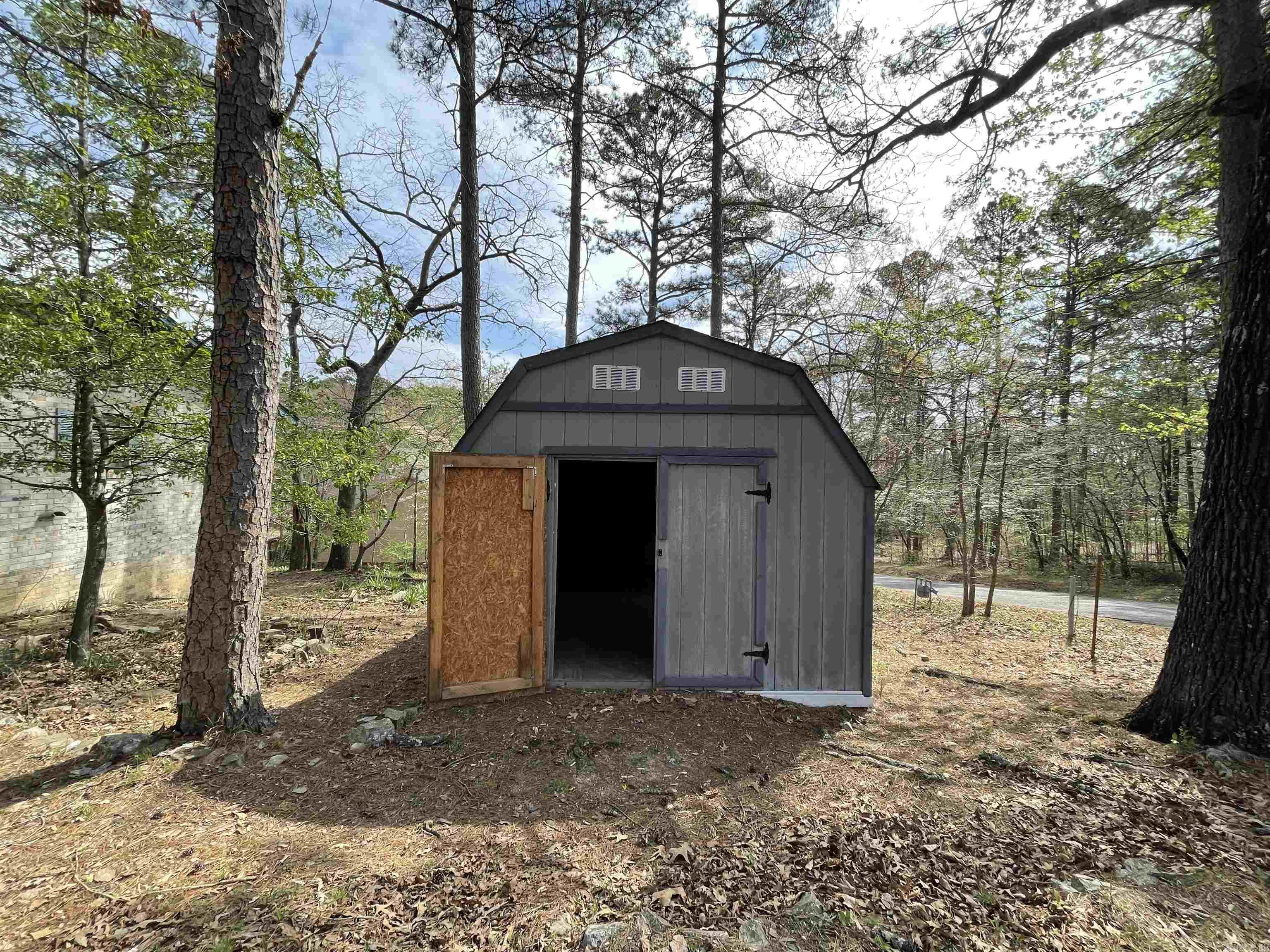 JOE ZELL FORREST - Residential