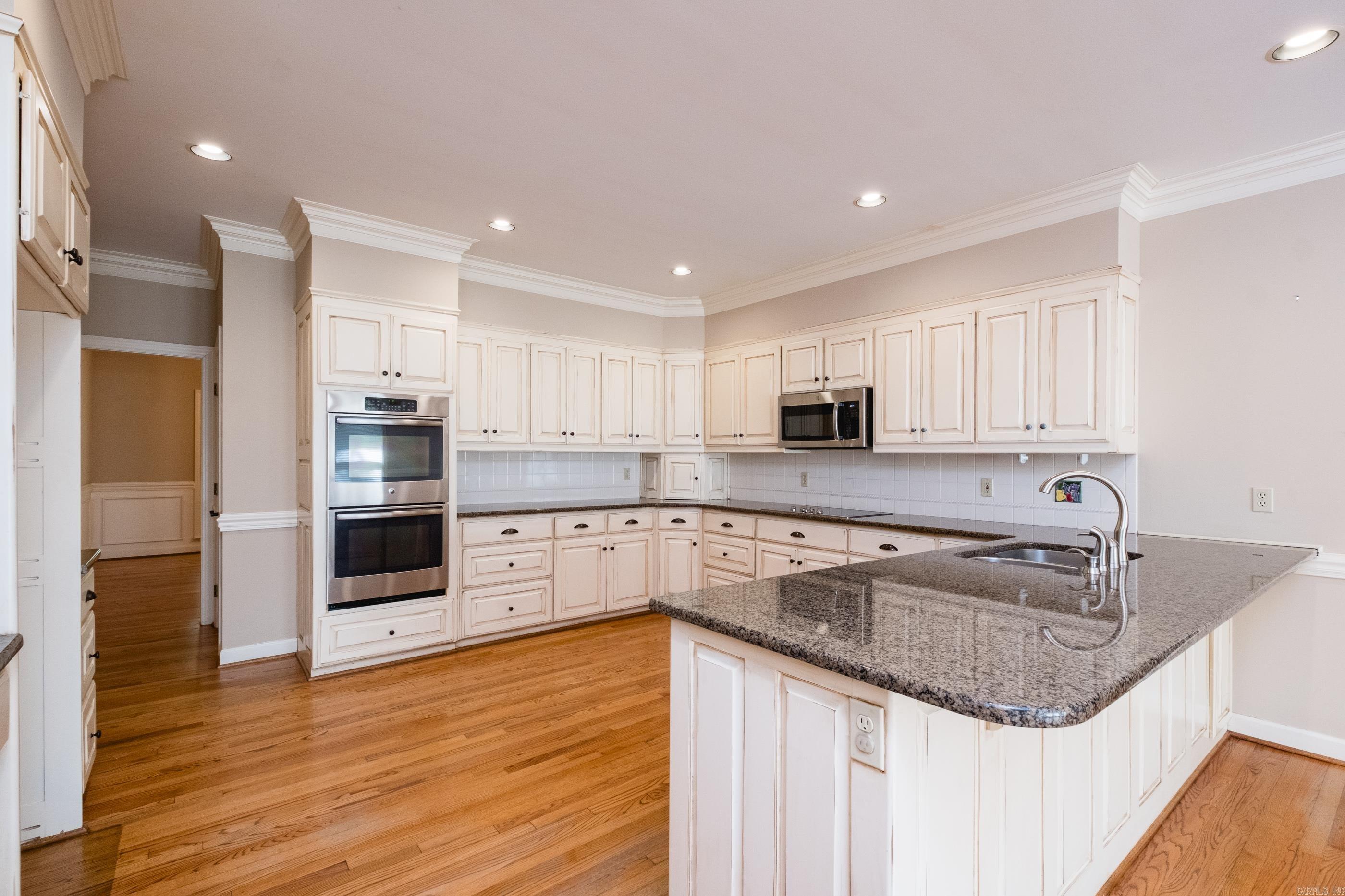 CHENAL VALLEY BASCOM PLACE - Residential