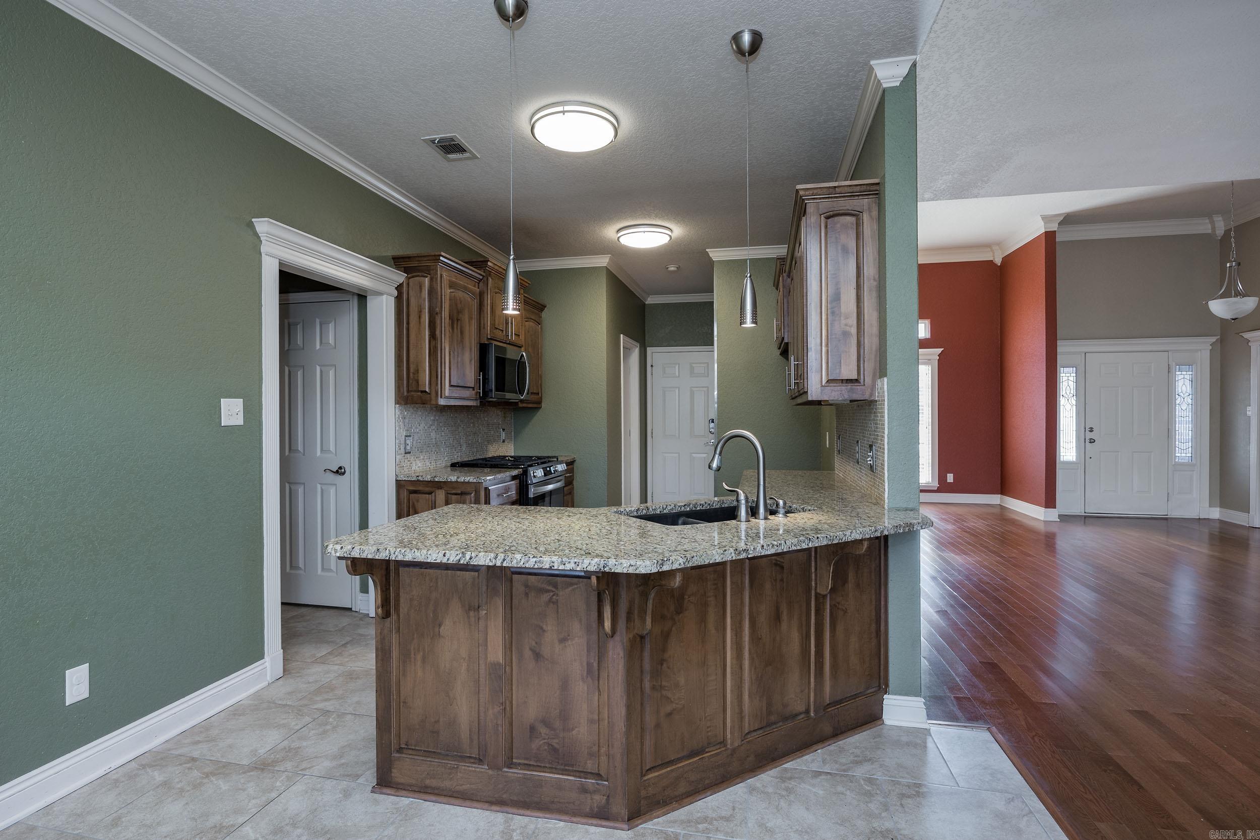 HURRICANE LAKE EST - Residential