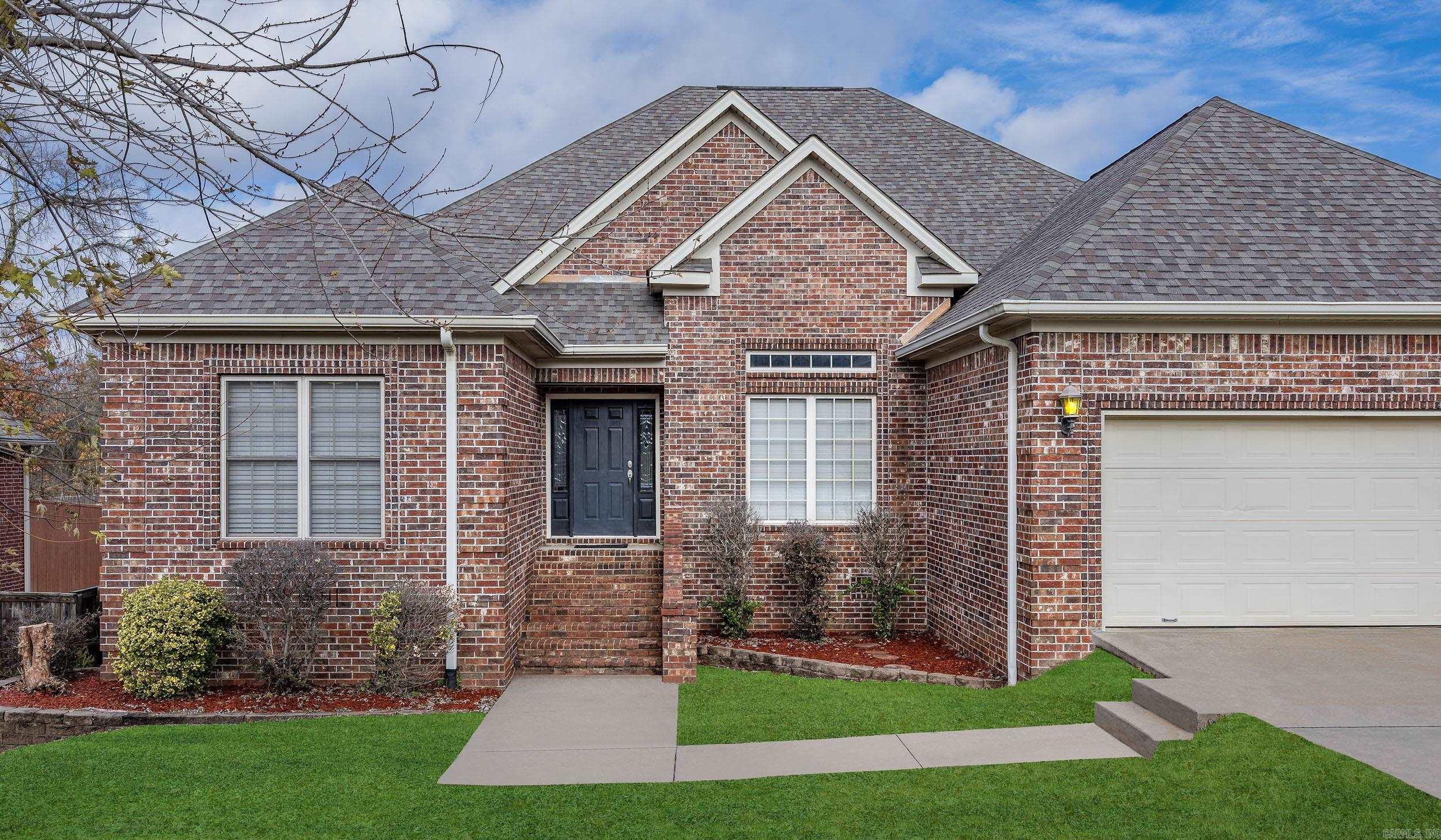 HURRICANE LAKE EST - Residential