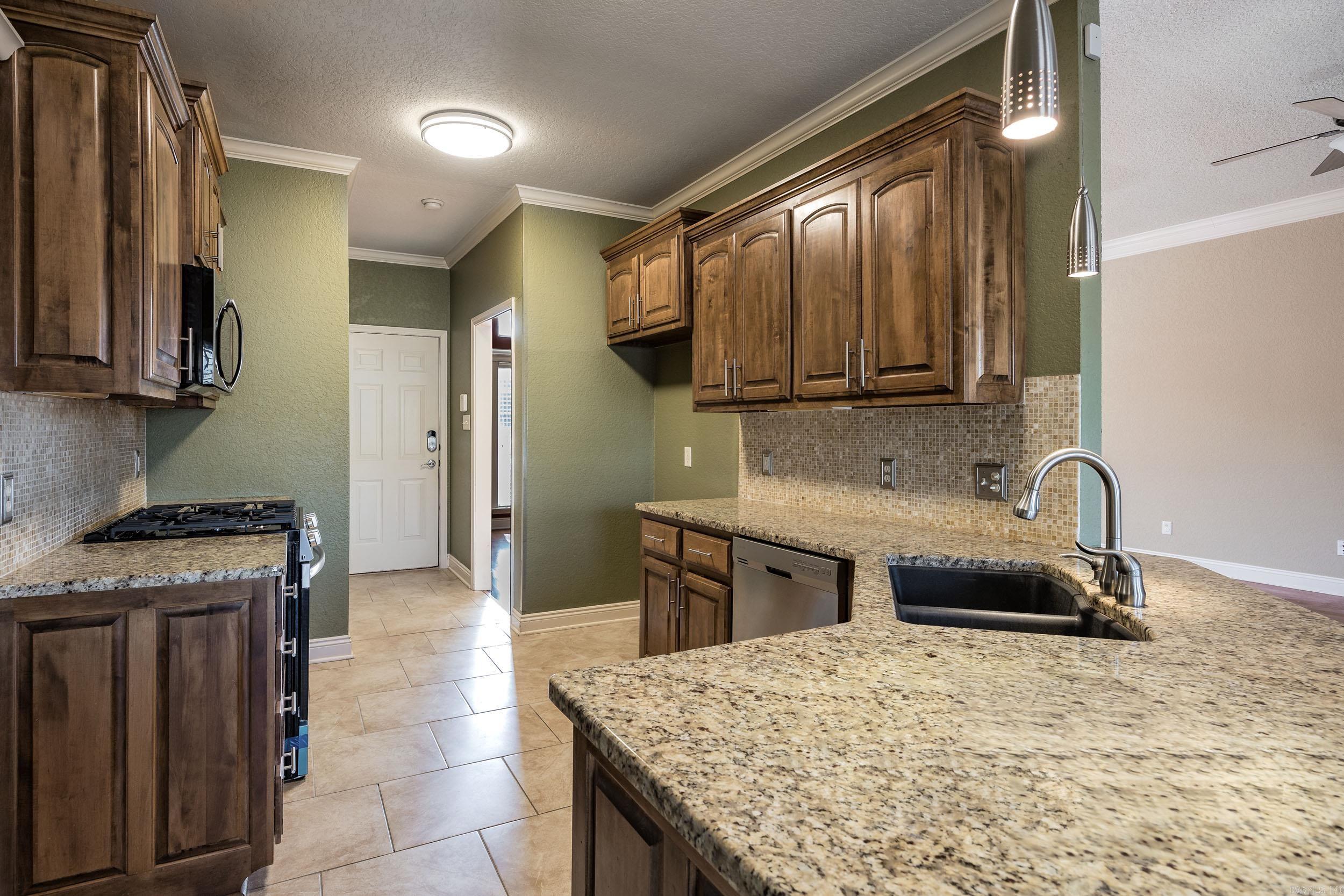 HURRICANE LAKE EST - Residential