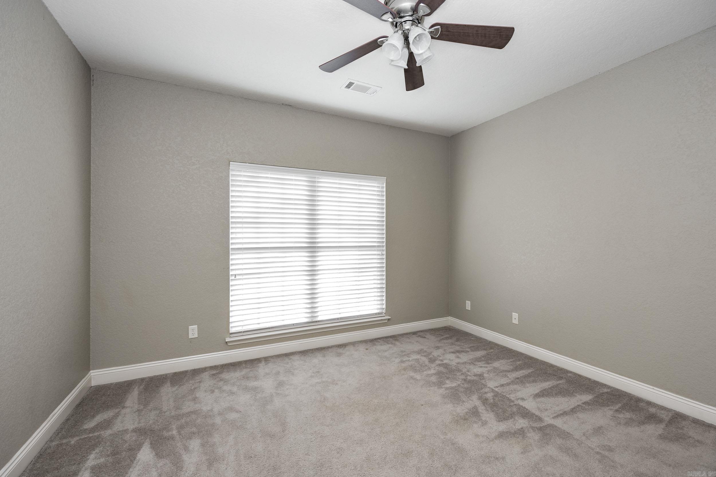 HURRICANE LAKE EST - Residential